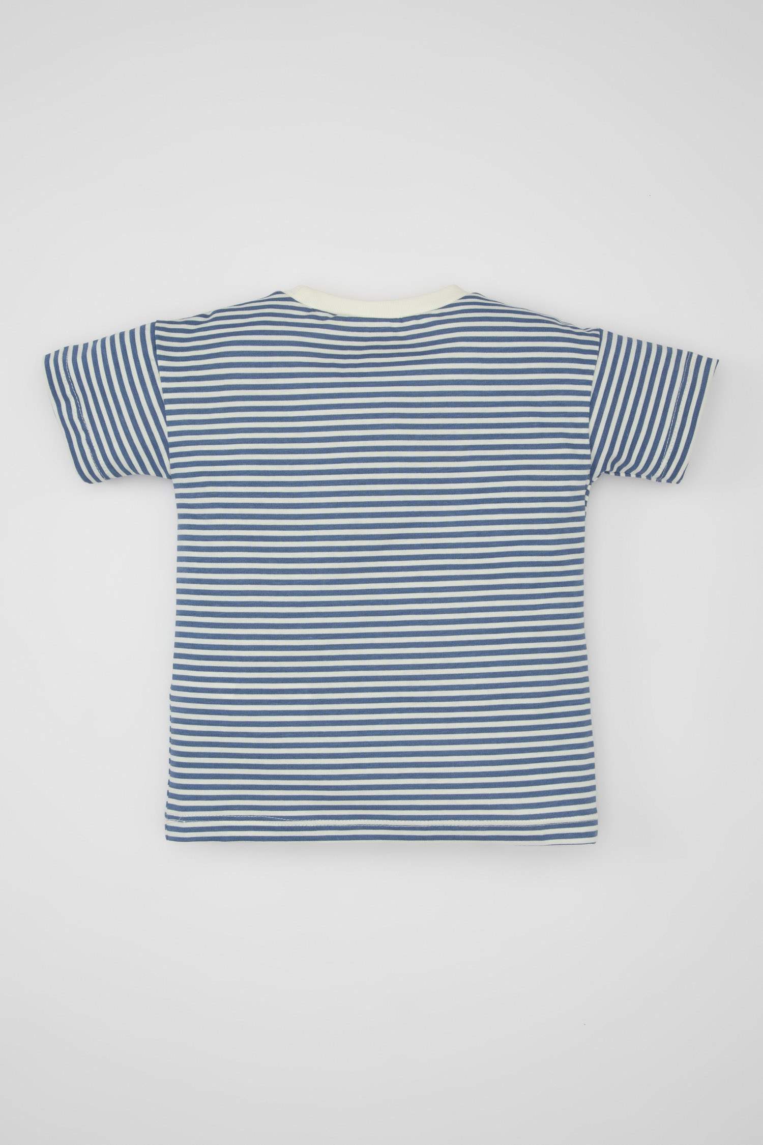 تيشيرت ولادي نص كم قصة عادية بطبعة سيارة