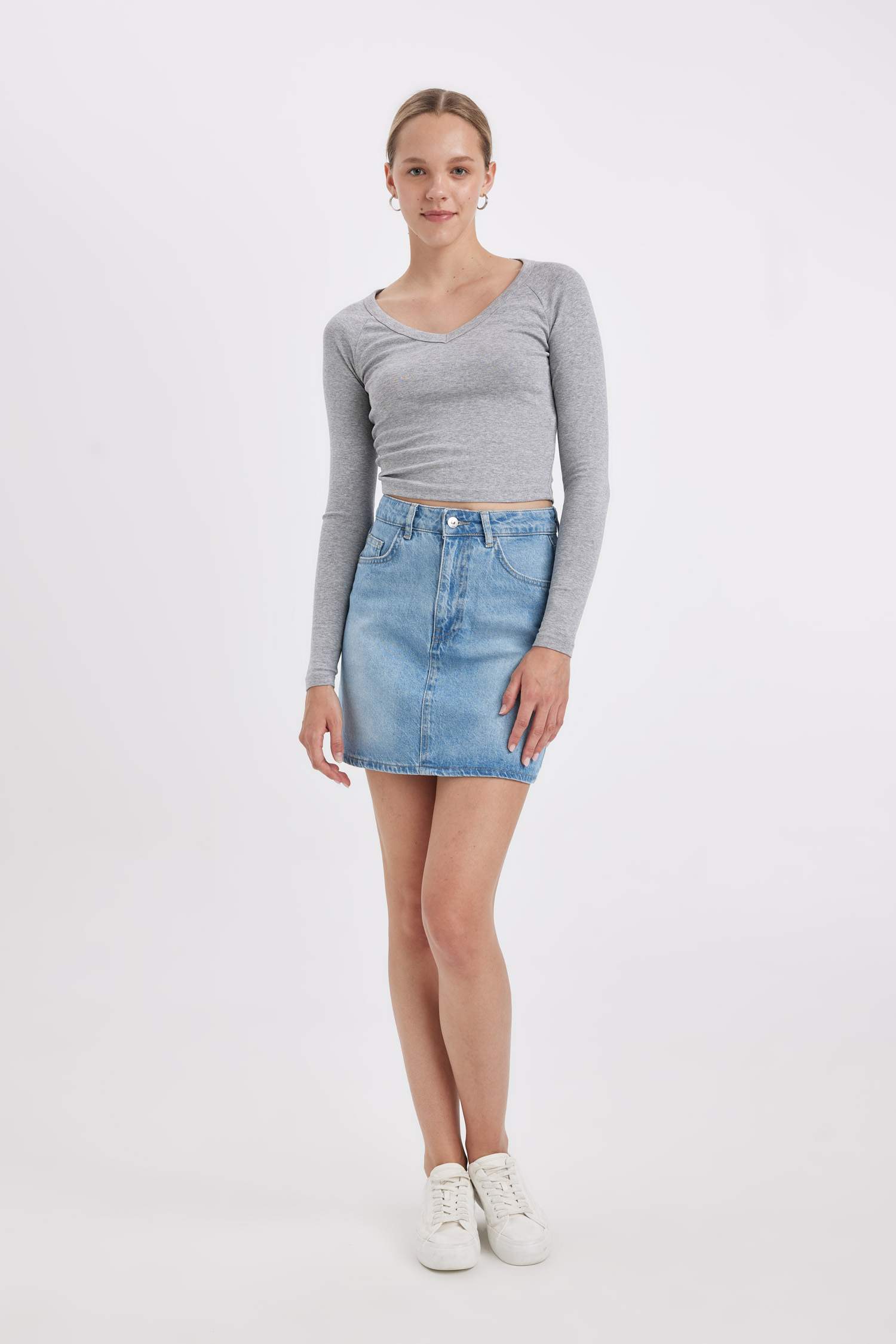 Fitted V Neck Ribbed Long Sleeve T-Shirt