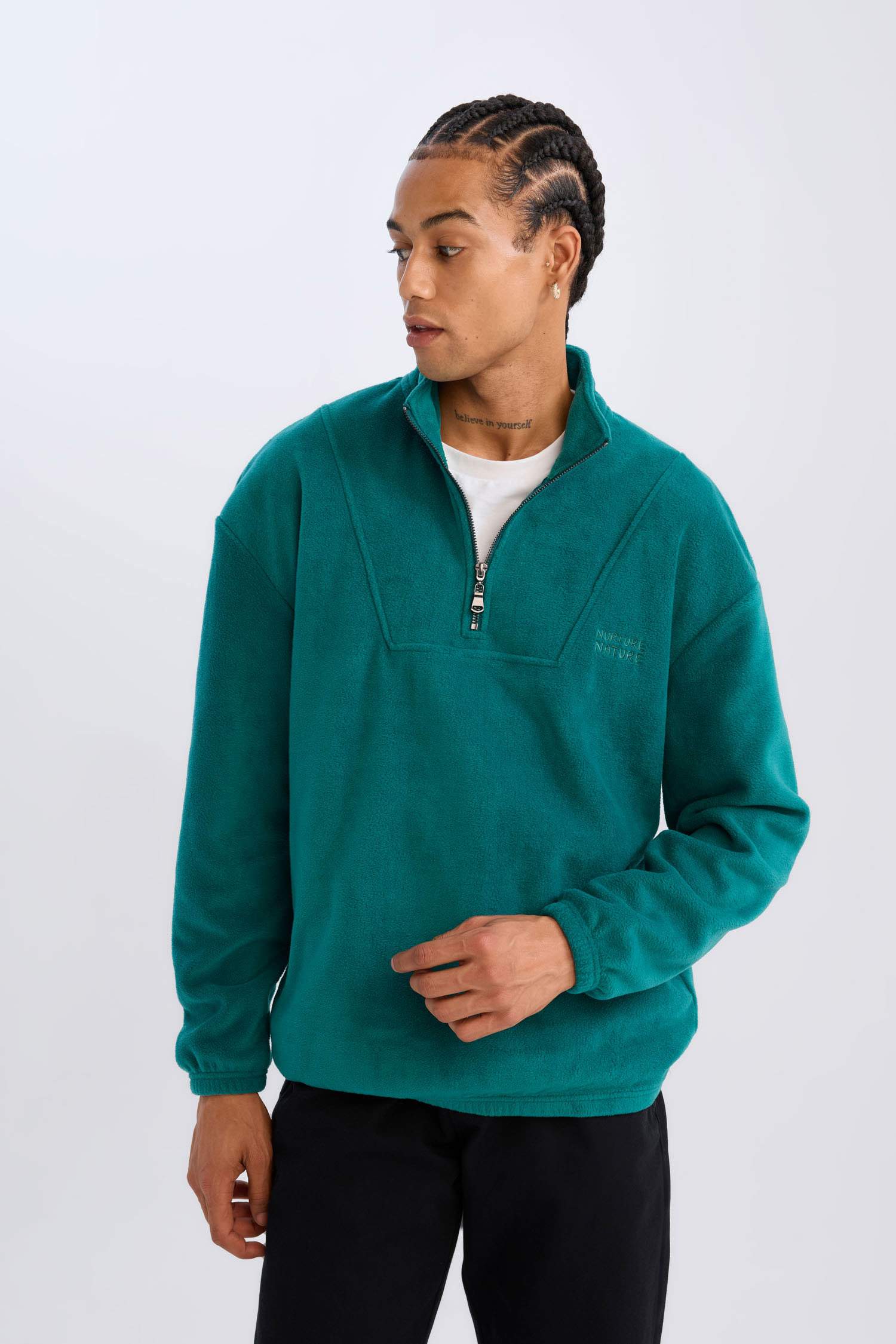 Comfort Regular Fit Rahat Kalıp Dik Yaka Baskılı Polar Sweatshirt