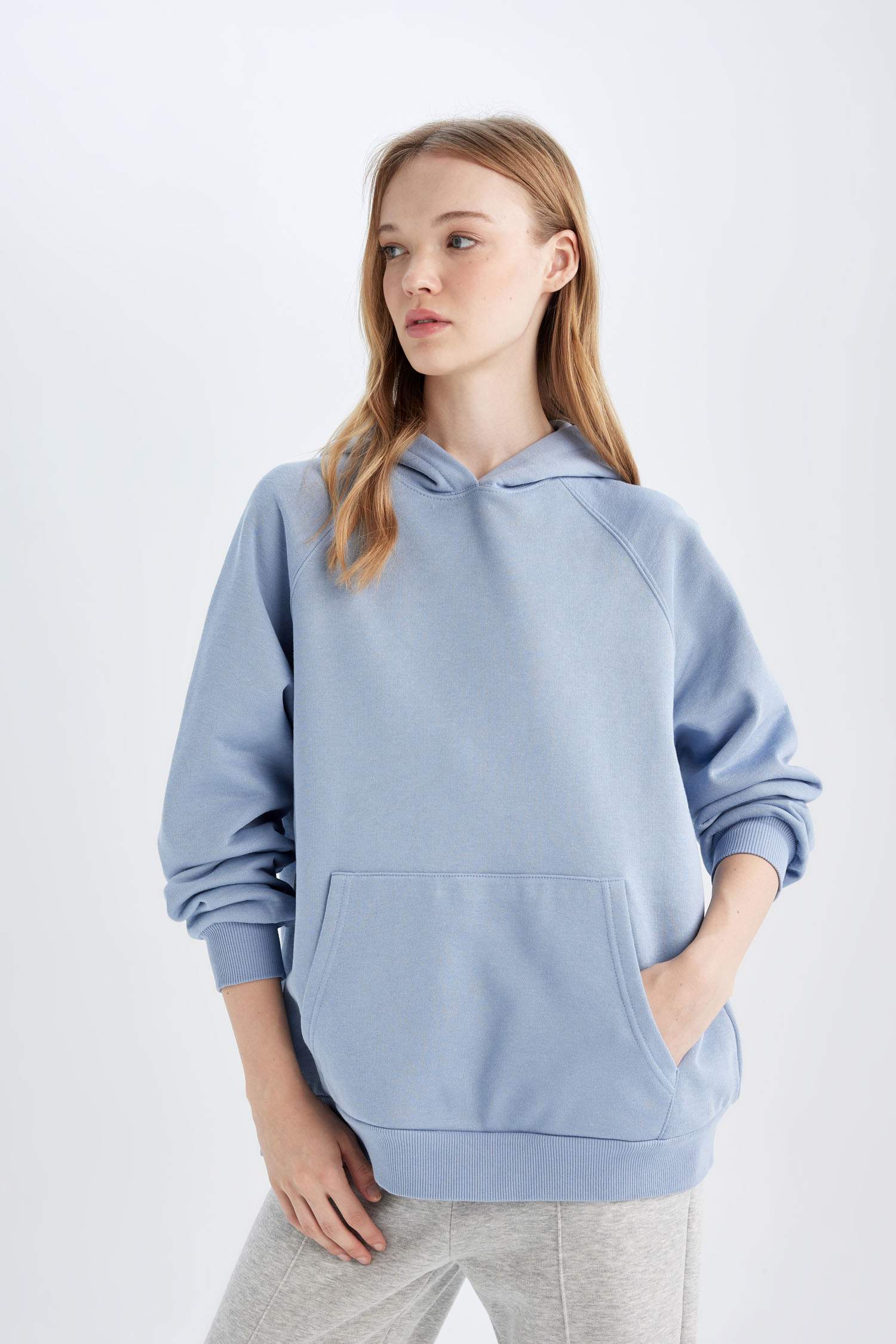 Oversize Geniş Kalıp Kapüşonlu Kanguru Cepli Kalın Basic Düz Sweatshirt