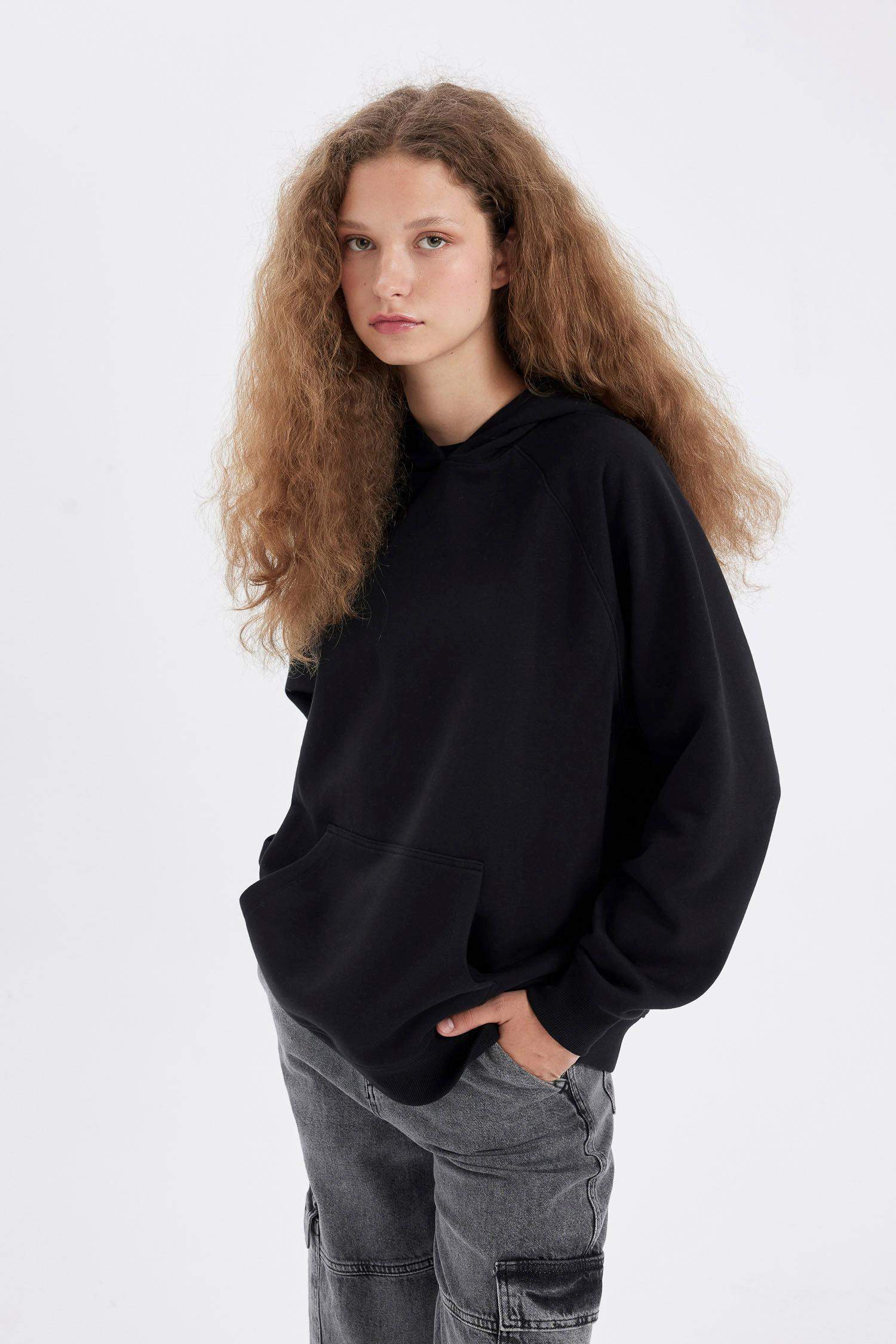 Oversize Geniş Kalıp Kapüşonlu Kanguru Cepli Kalın Basic Düz Sweatshirt