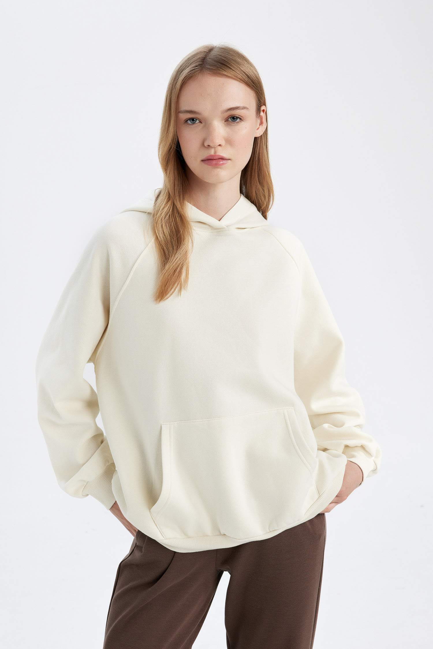 Oversize Geniş Kalıp Kapüşonlu Kanguru Cepli Kalın Basic Düz Sweatshirt