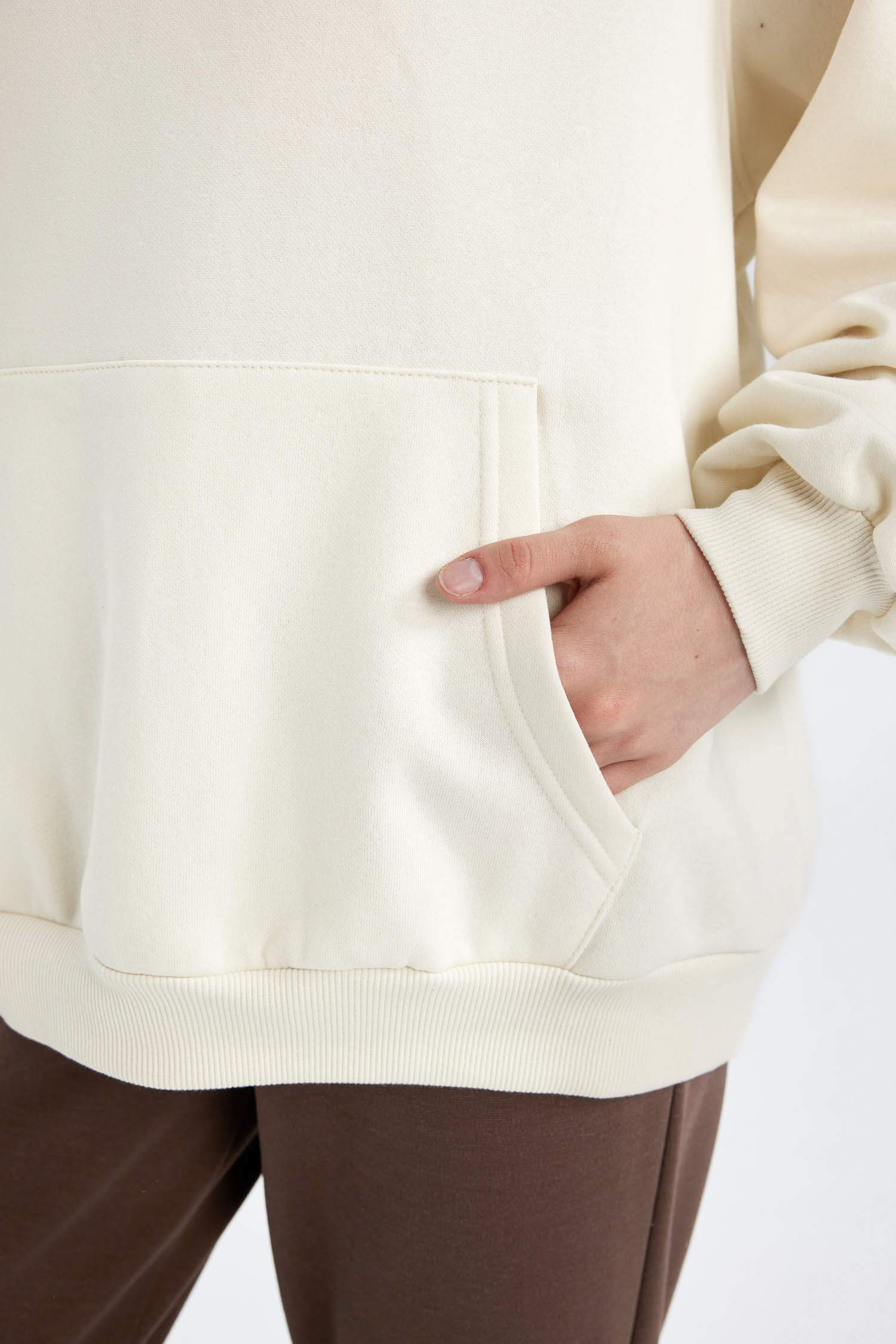 Oversize Geniş Kalıp Kapüşonlu Kanguru Cepli Kalın Basic Düz Sweatshirt