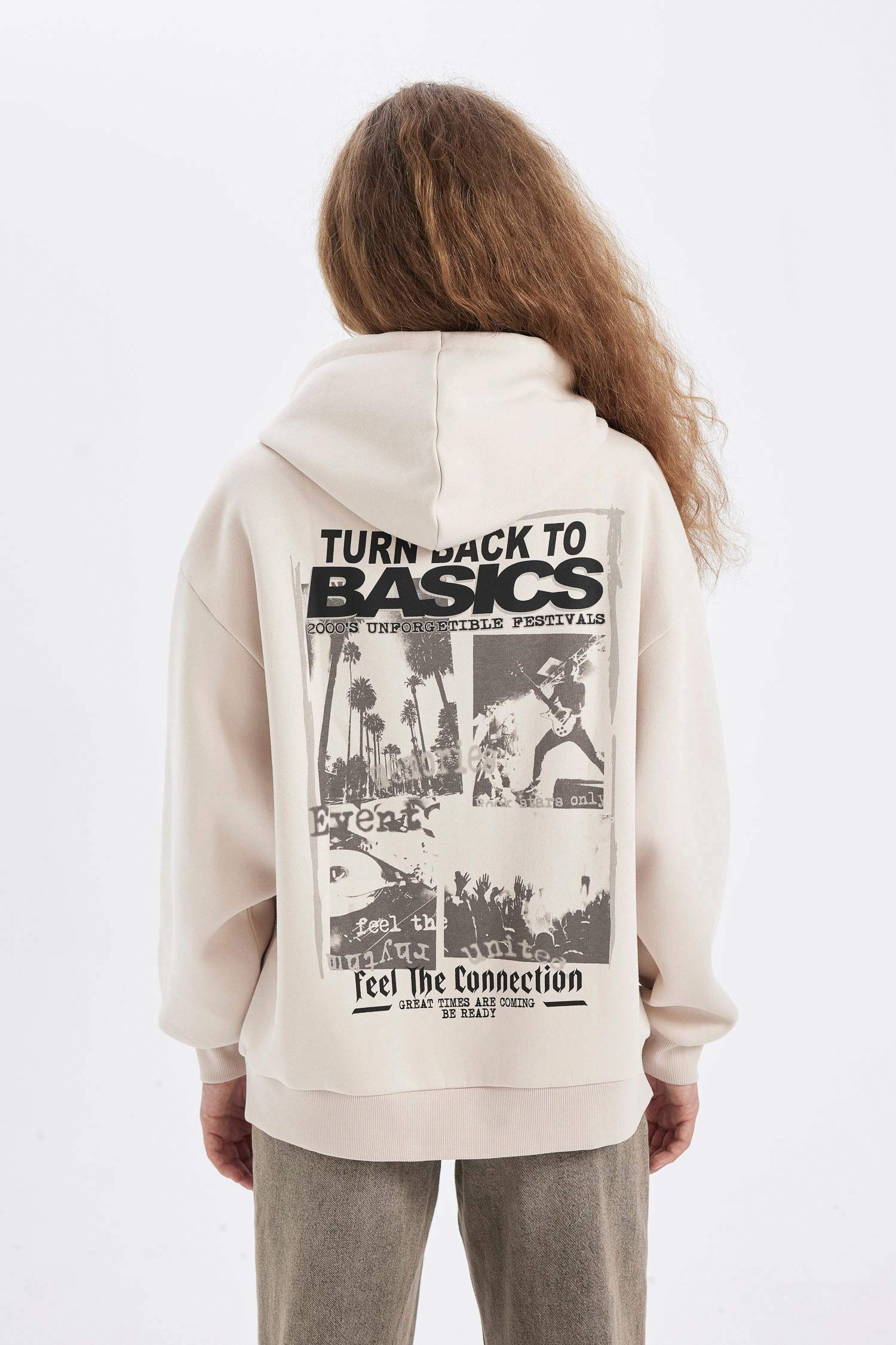 үлкен пішім орташа бас киімді Свитер