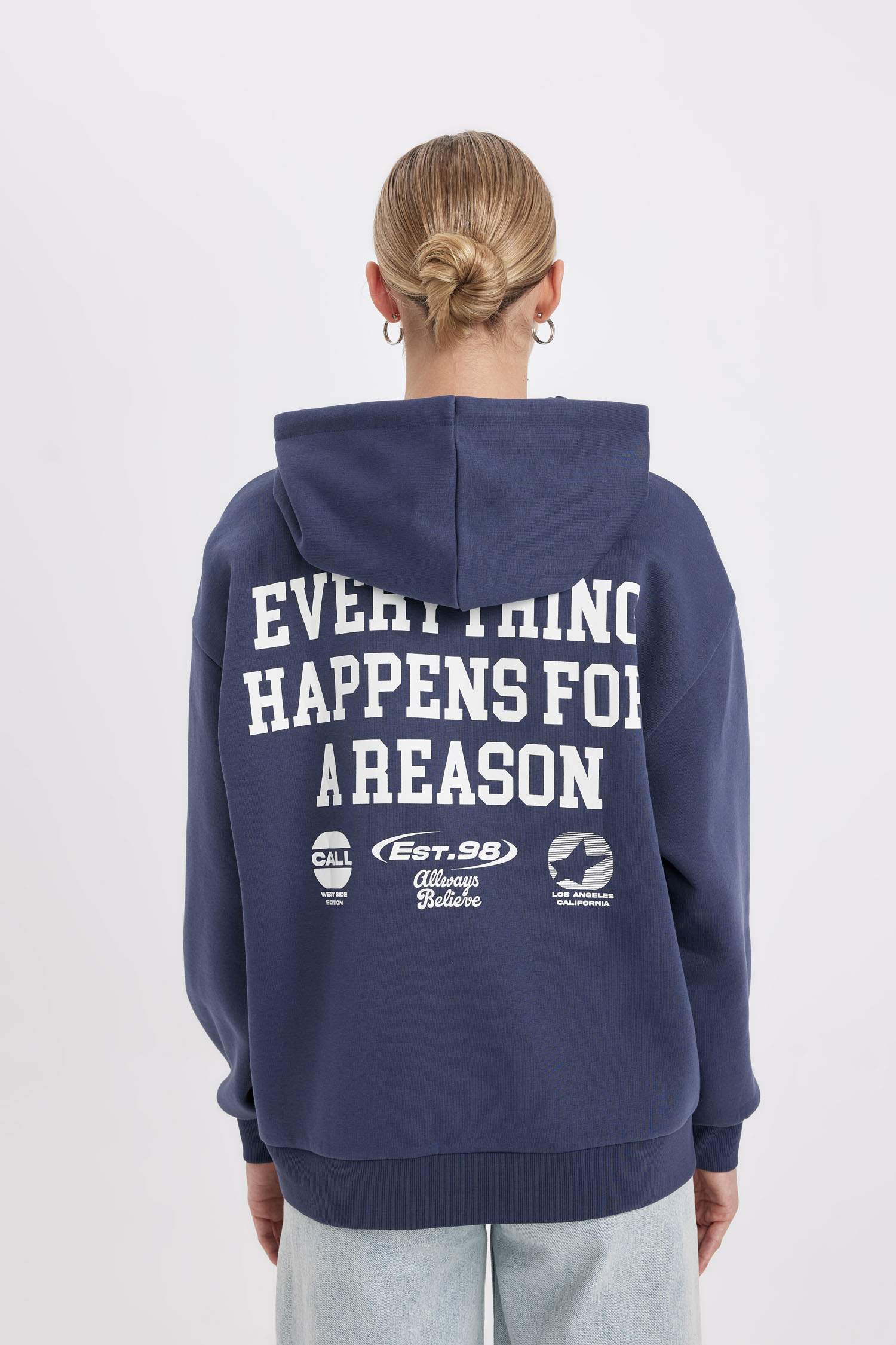 Oversize Geniş Kalıp Kapüşonlu Cepli Sırt Baskılı Kalın Sweatshirt