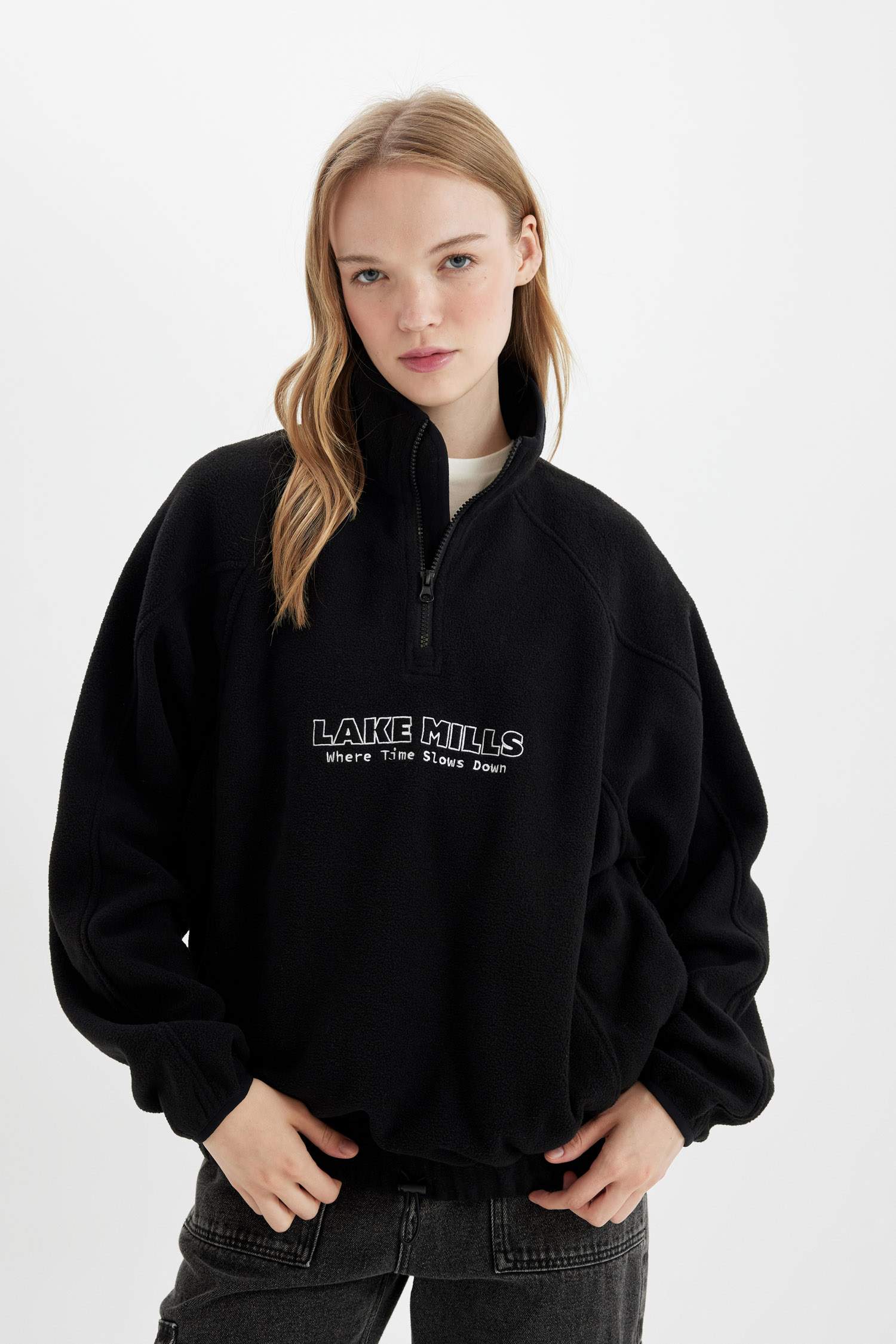 Regular Fit Half Zip Printed Fleece Sweatshirt
