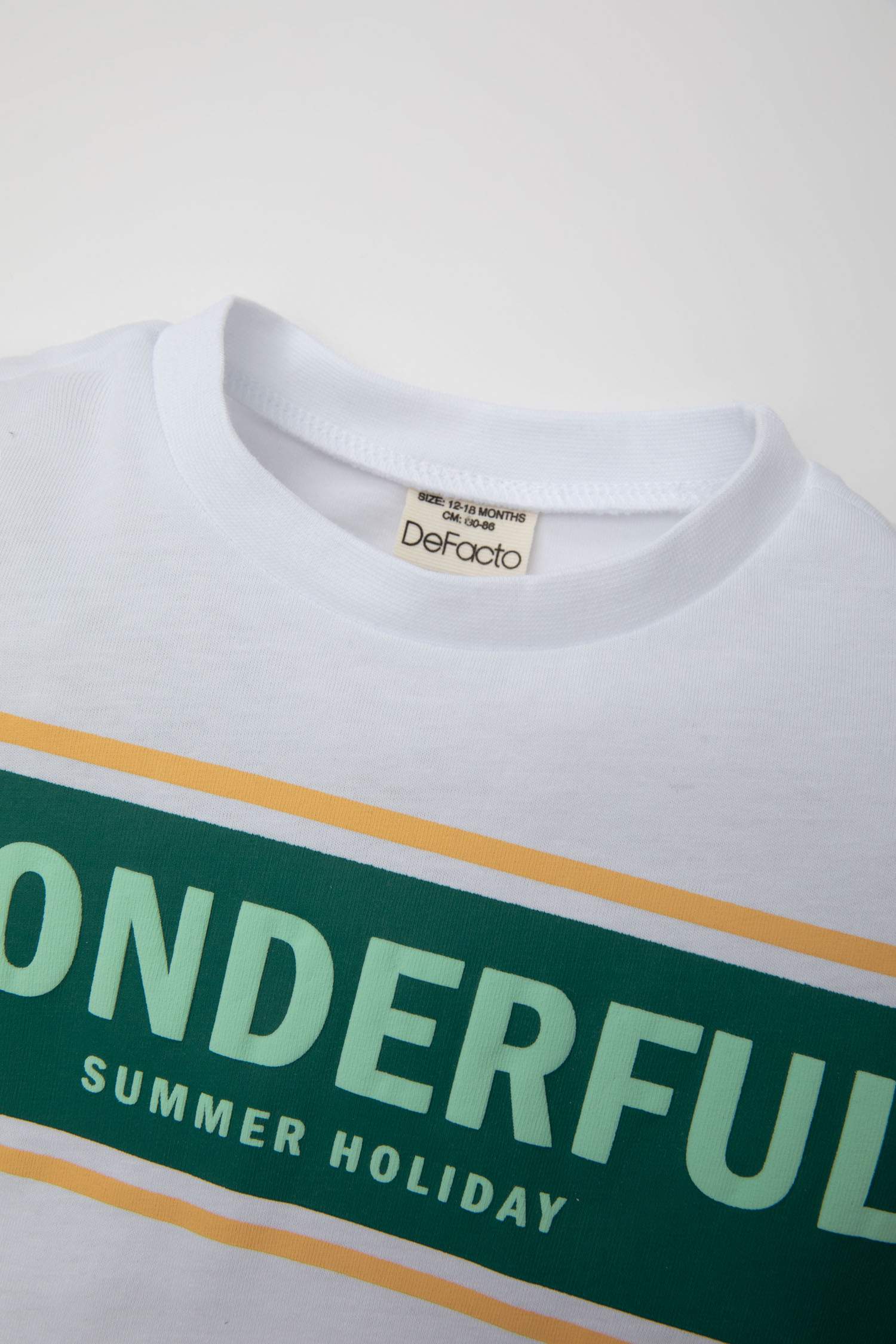 Erkek Bebek Bisiklet Yaka Baskılı Kısa Kollu Tişört