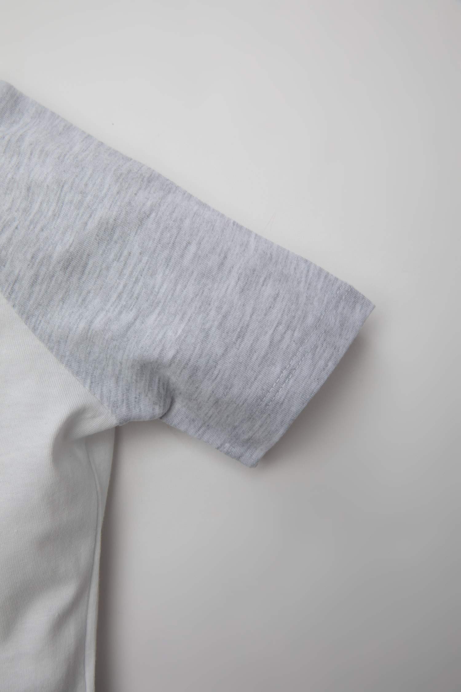 تيشيرت نص كم ولادي - قطعتين