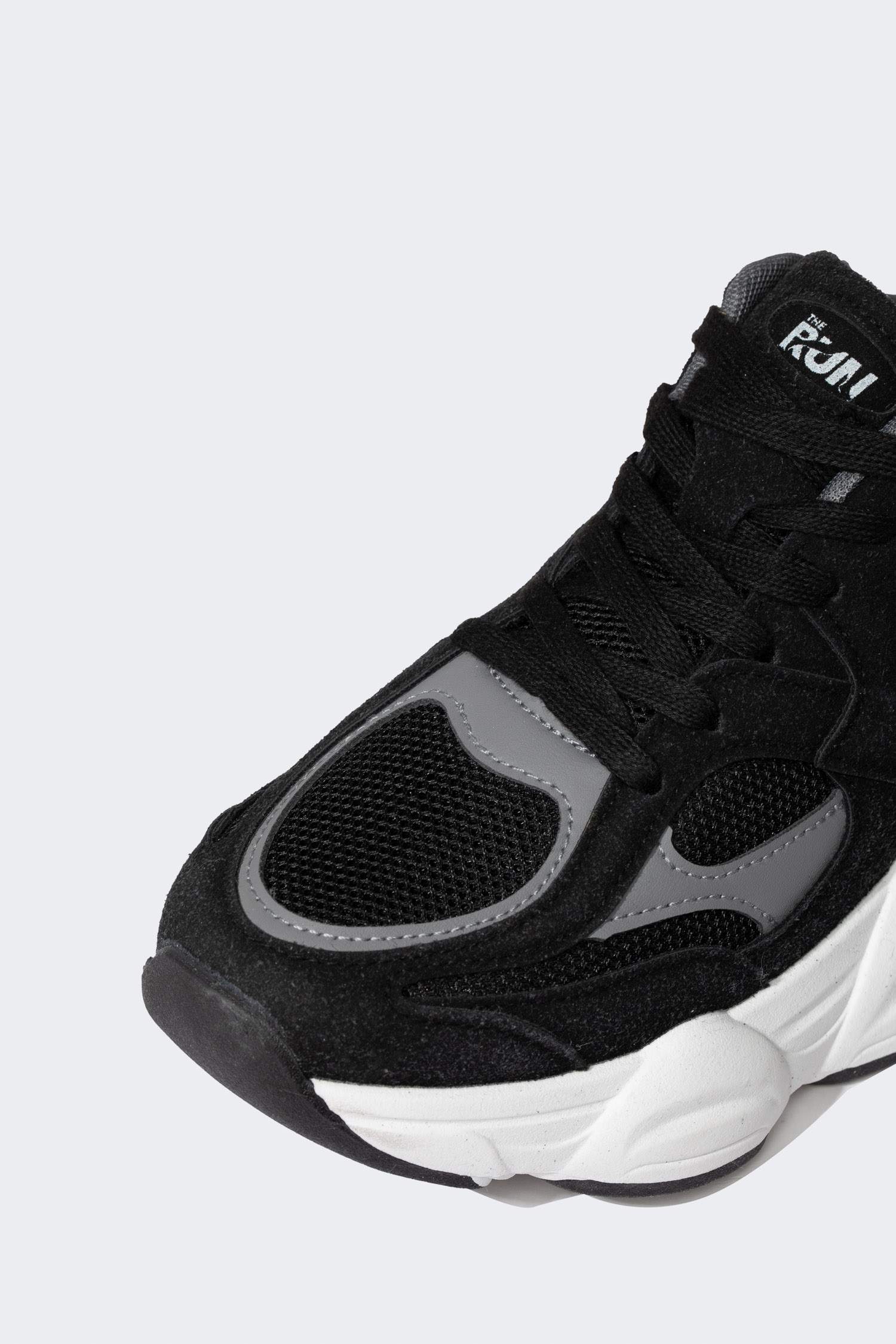 Ерлерге спорт аяқ киім