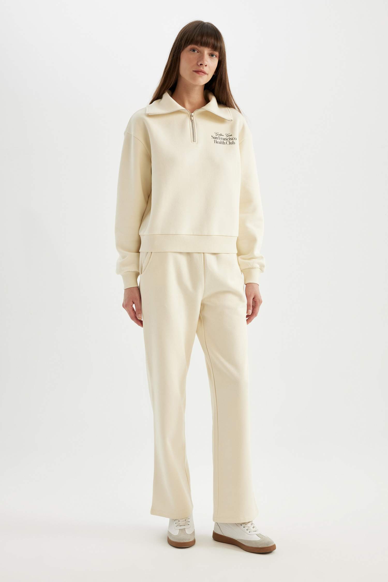 Штаны прямого кроя из плотной ткани