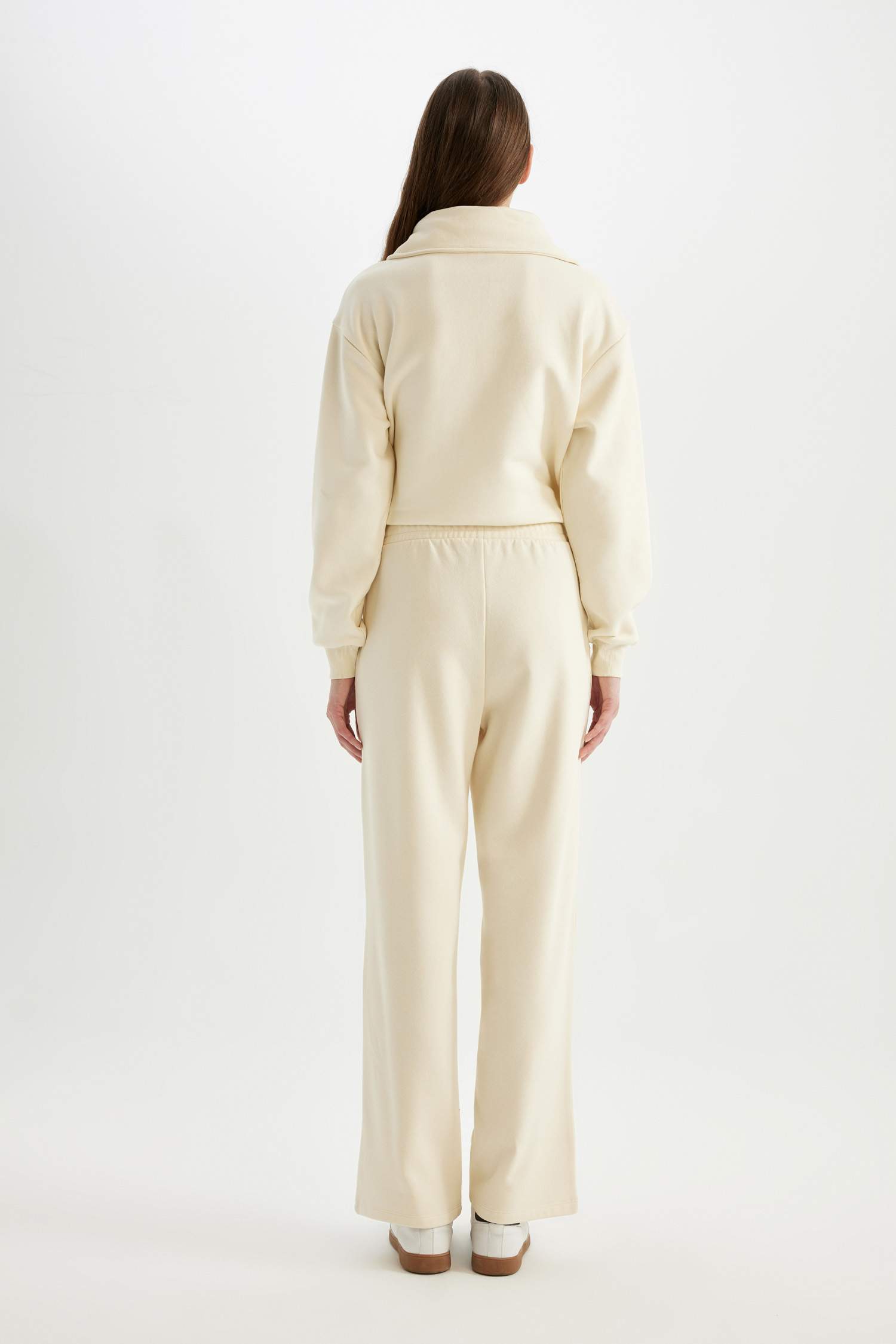 Штаны прямого кроя из плотной ткани