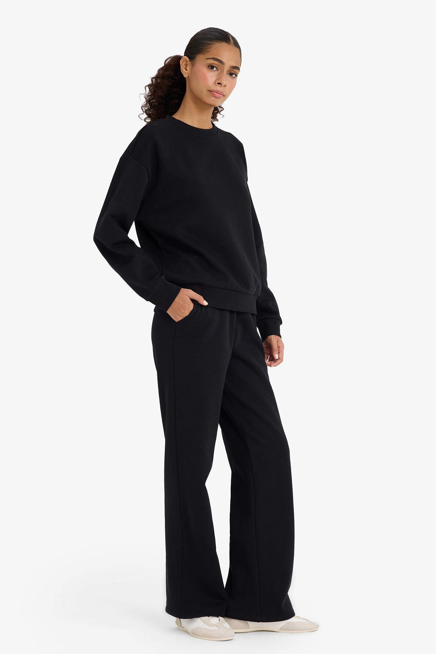 Straight Fit Basic Pocketed Thick Fabric Sweatpants