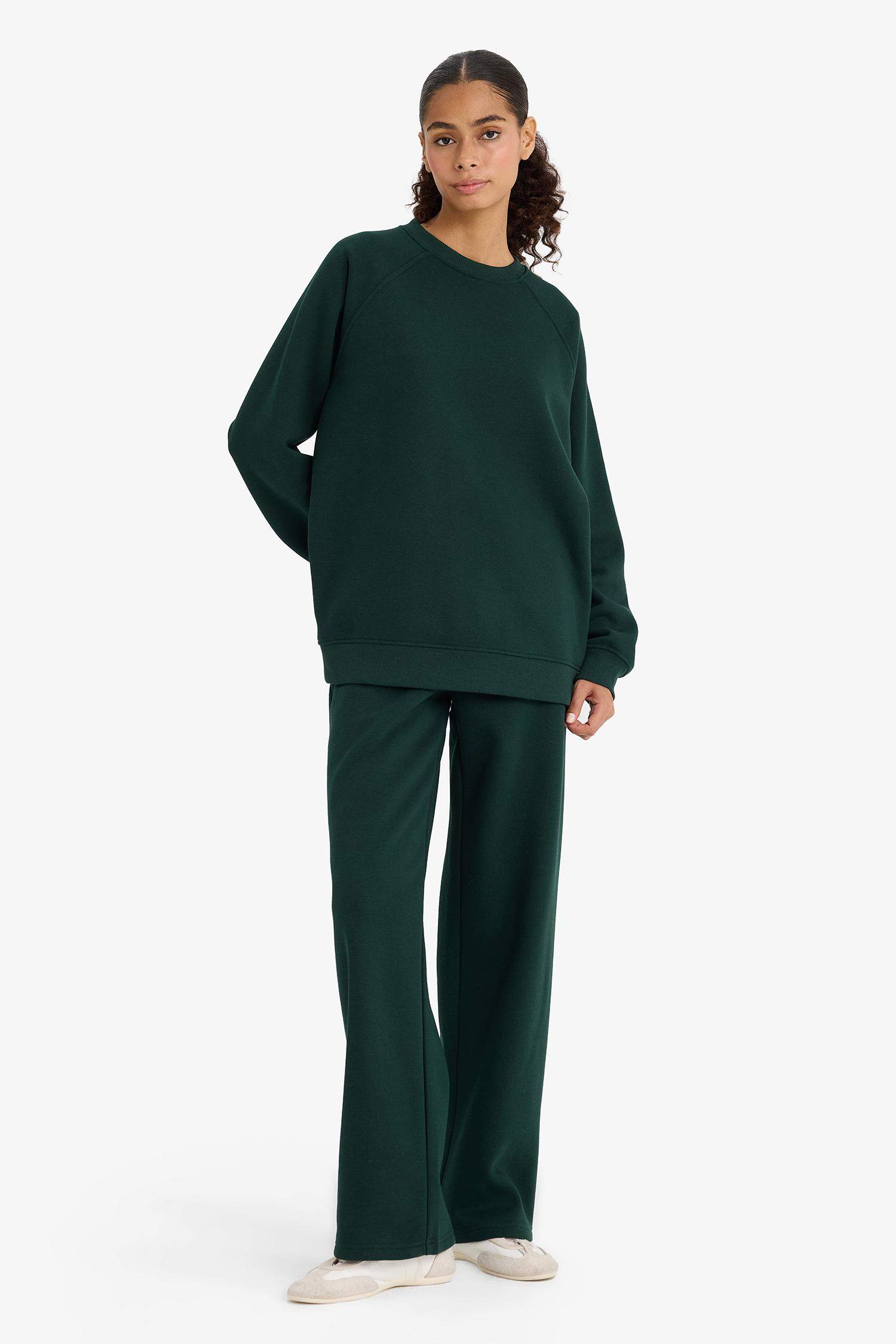 Straight Fit Basic Thick Sweatshirt Fabric Trousers