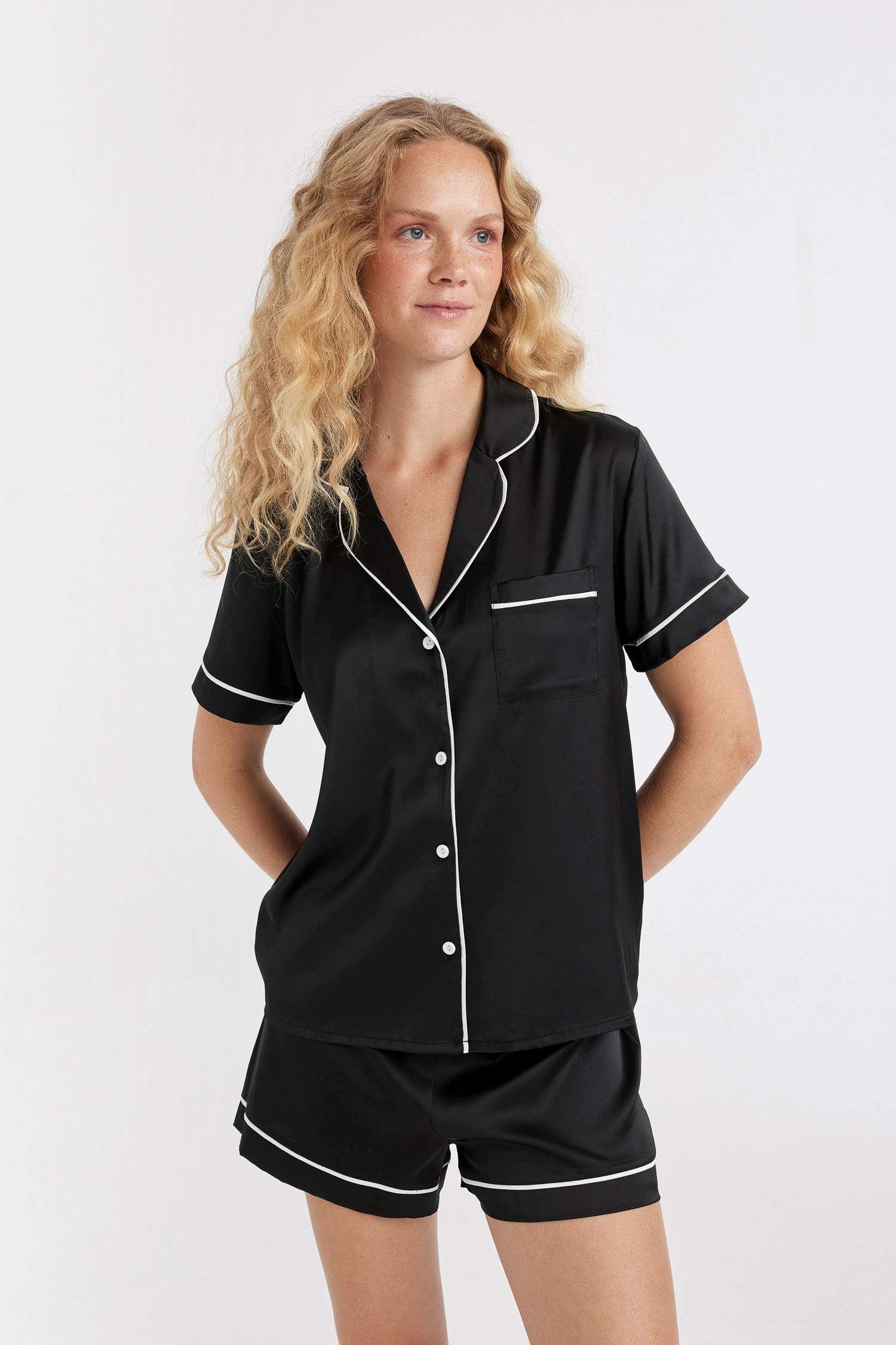 Regular Fit Short Sleeve 2 Piece Satin Set