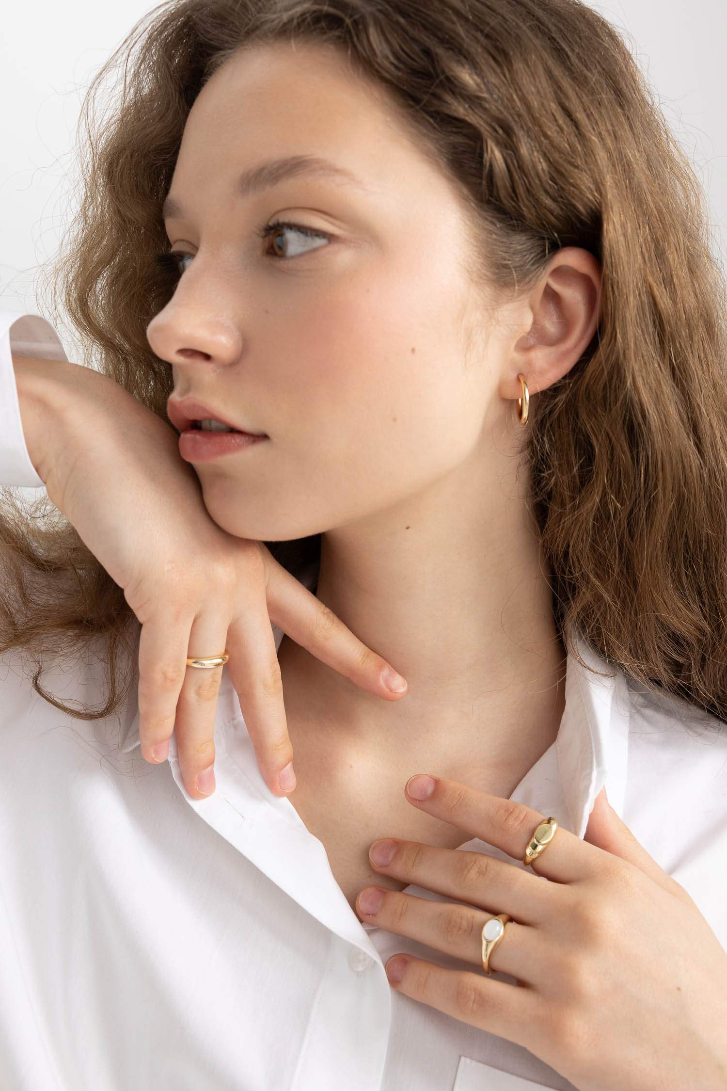 Woman 3 Piece Gold Rings