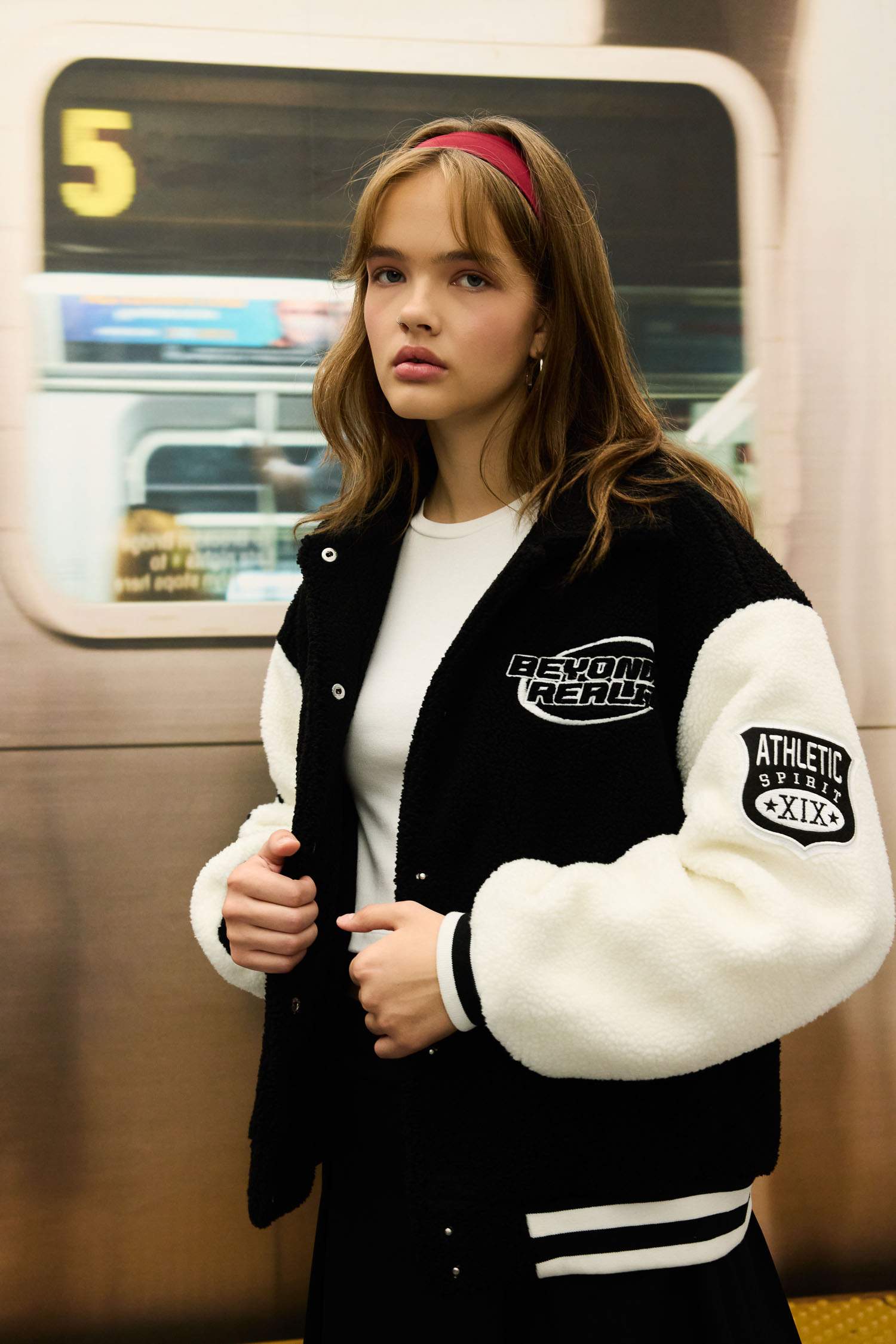 Coool Oversize Geniş Kalıp Pelüş Bomber Mont Ceket Polo Yaka Nakışlı Çıtçıtlı Cepli