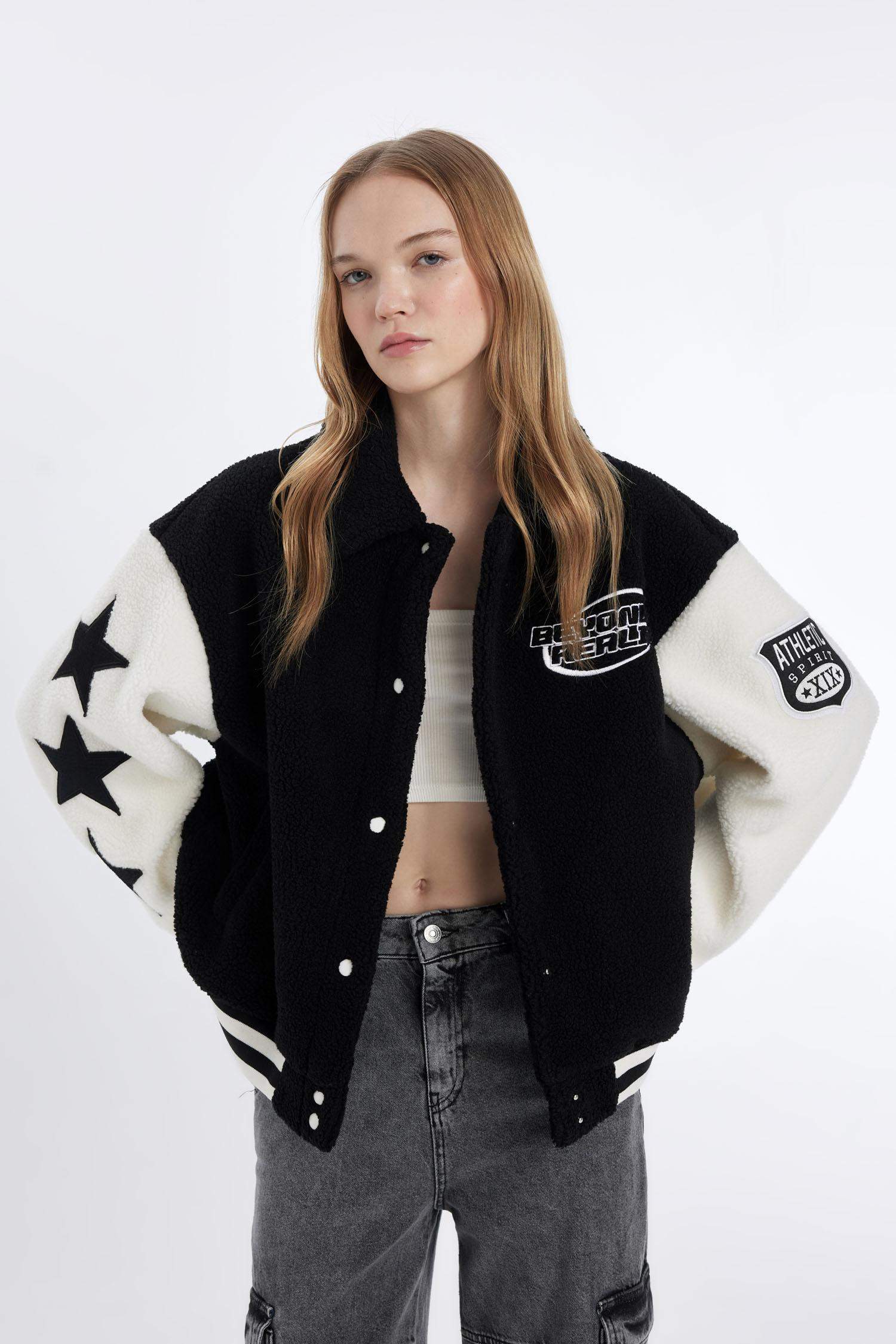 Coool Oversize Geniş Kalıp Pelüş Bomber Mont Ceket Polo Yaka Nakışlı Çıtçıtlı Cepli