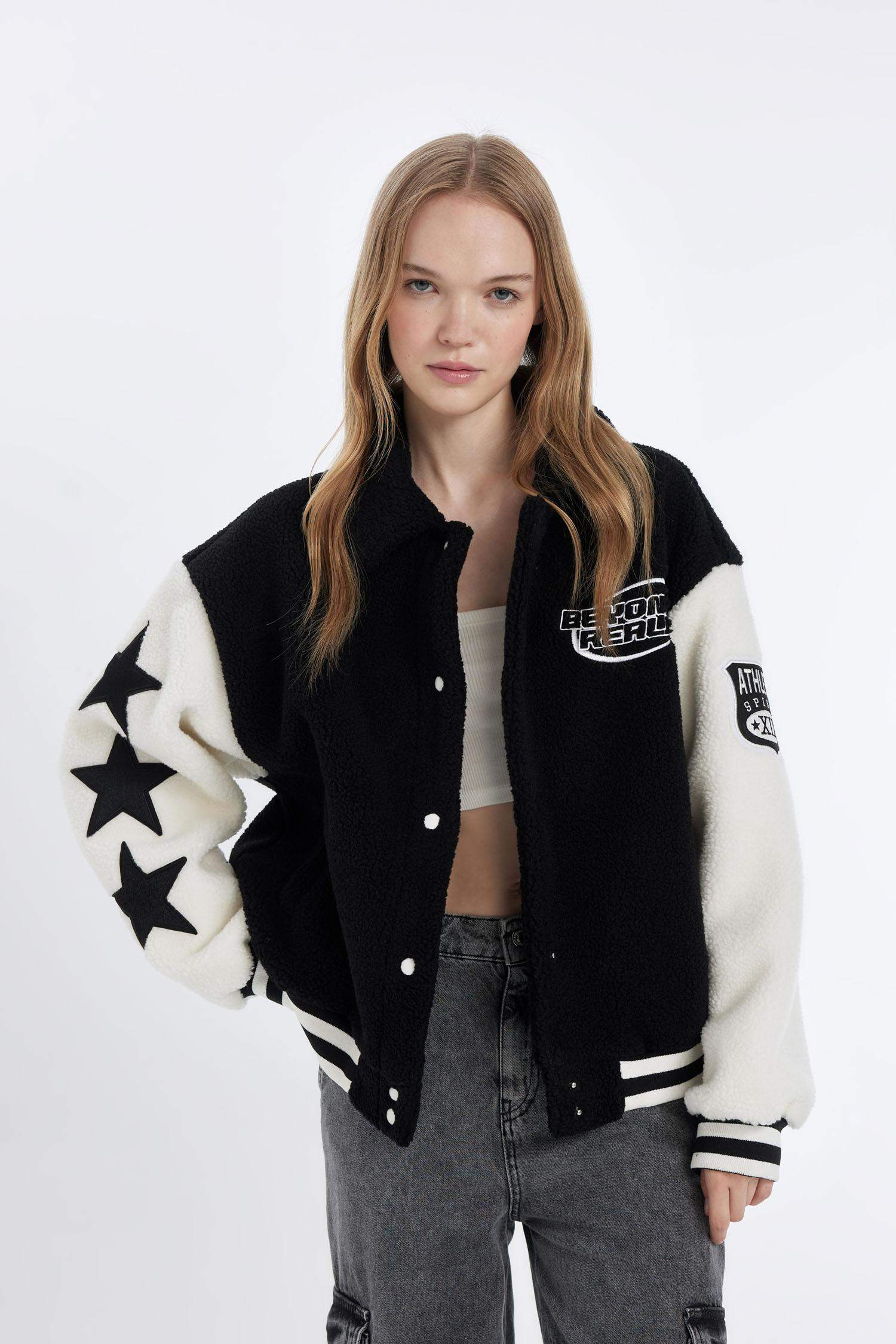 Coool Oversize Geniş Kalıp Pelüş Bomber Mont Ceket Polo Yaka Nakışlı Çıtçıtlı Cepli