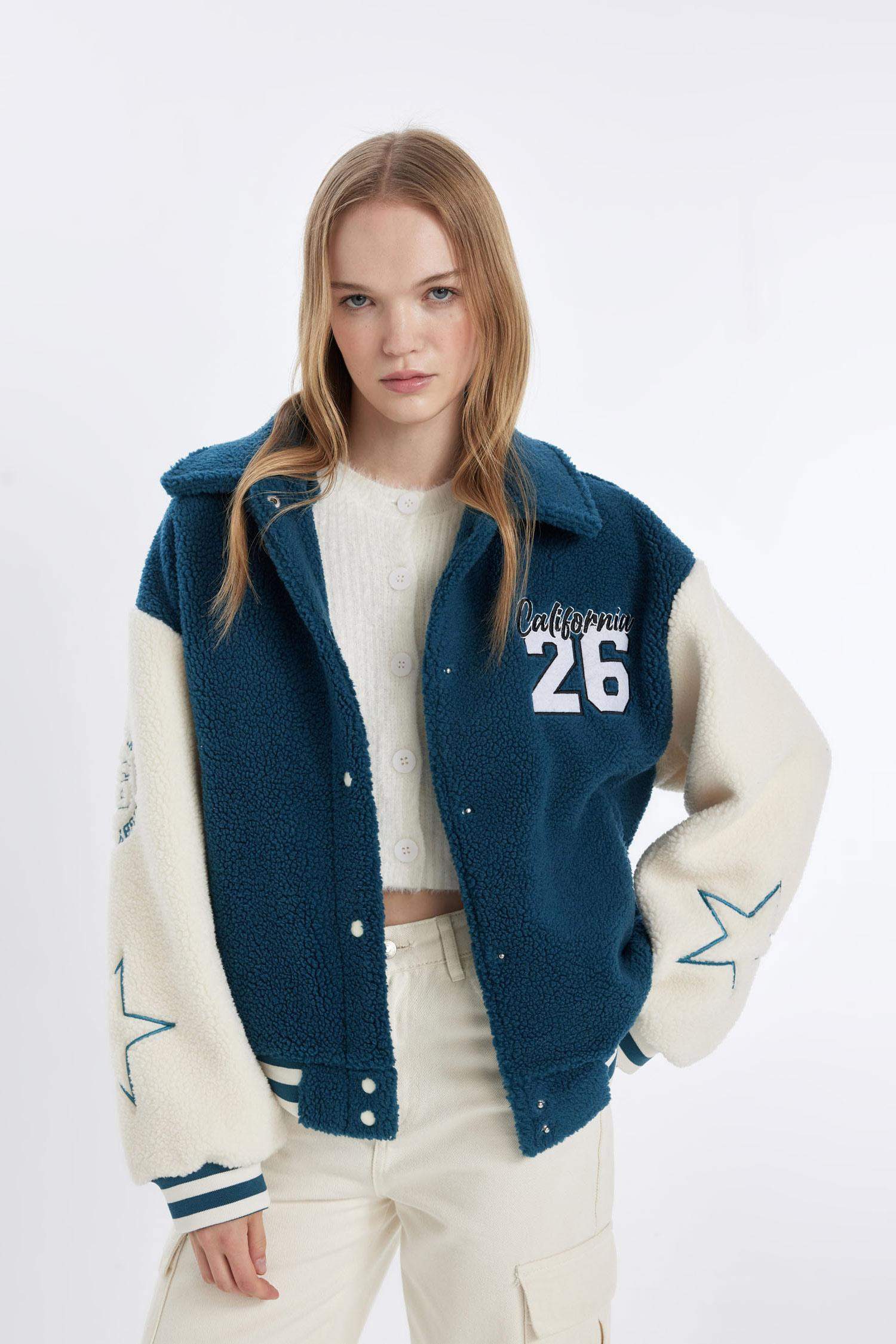 Coool Oversize Geniş Kalıp Pelüş Bomber Mont Ceket Polo Yaka Nakışlı Çıtçıtlı Cepli