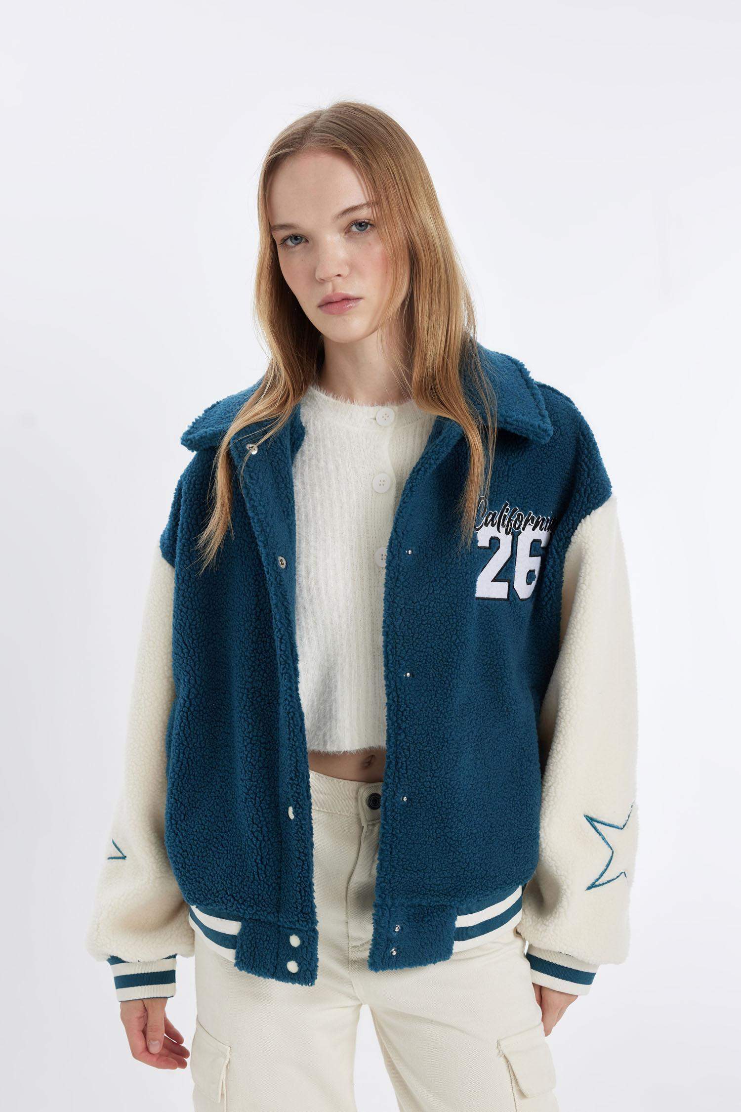 Coool Oversize Geniş Kalıp Pelüş Bomber Mont Ceket Polo Yaka Nakışlı Çıtçıtlı Cepli