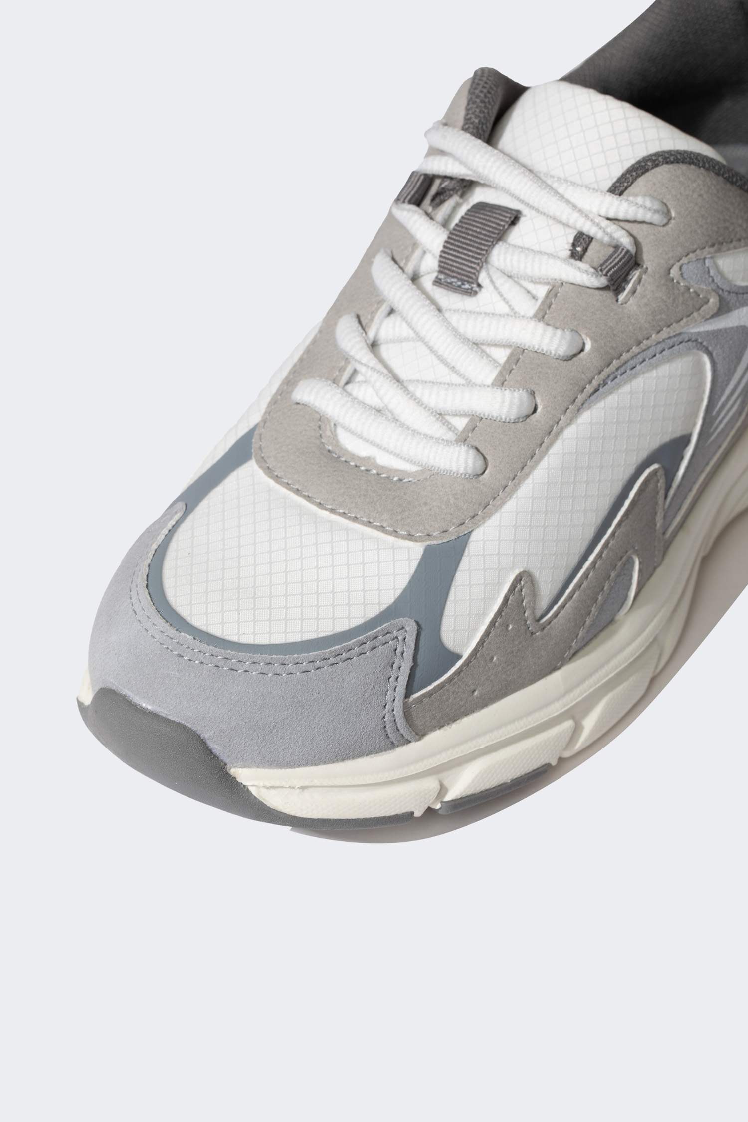 Ұлдарға арналған қалың табанды спорттық аяқ киім