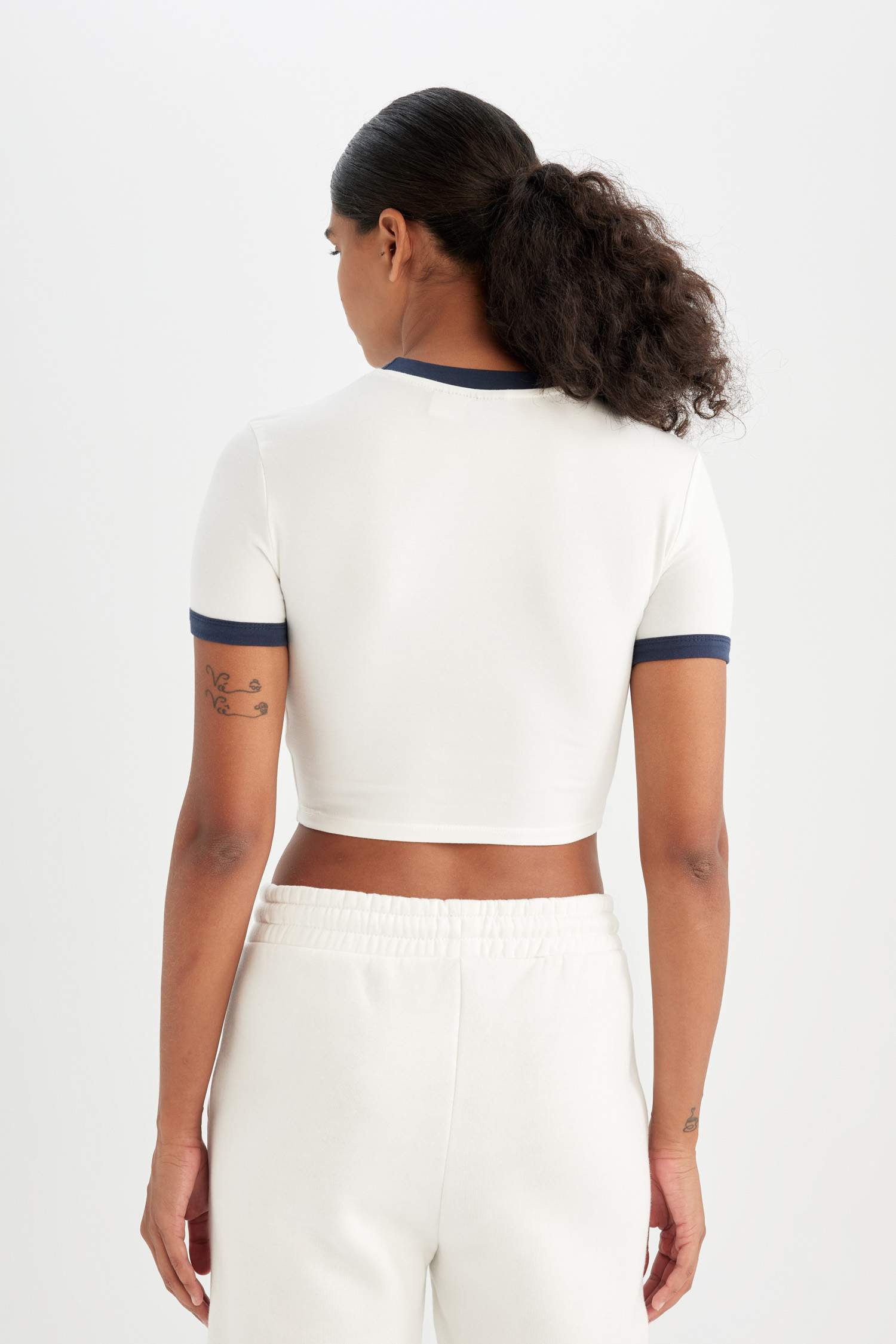 T-Shirt NBA Brooklyn Nets à manches courtes et col rond de DeFactoFit