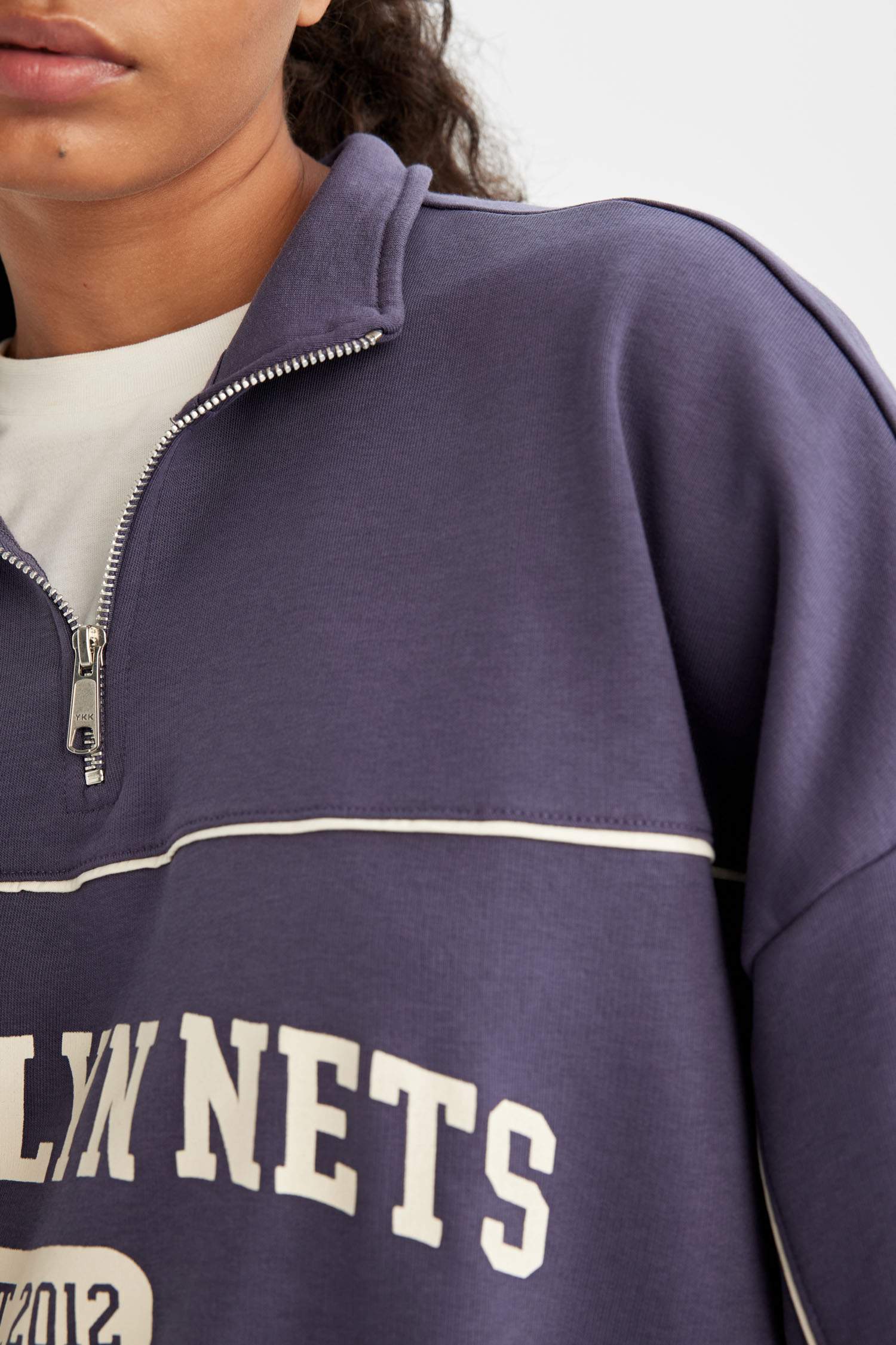 NBA Brooklyn Nets Oversize Geniş Kalıp Yarım Fermuarlı Dik Yaka Sweatshirt