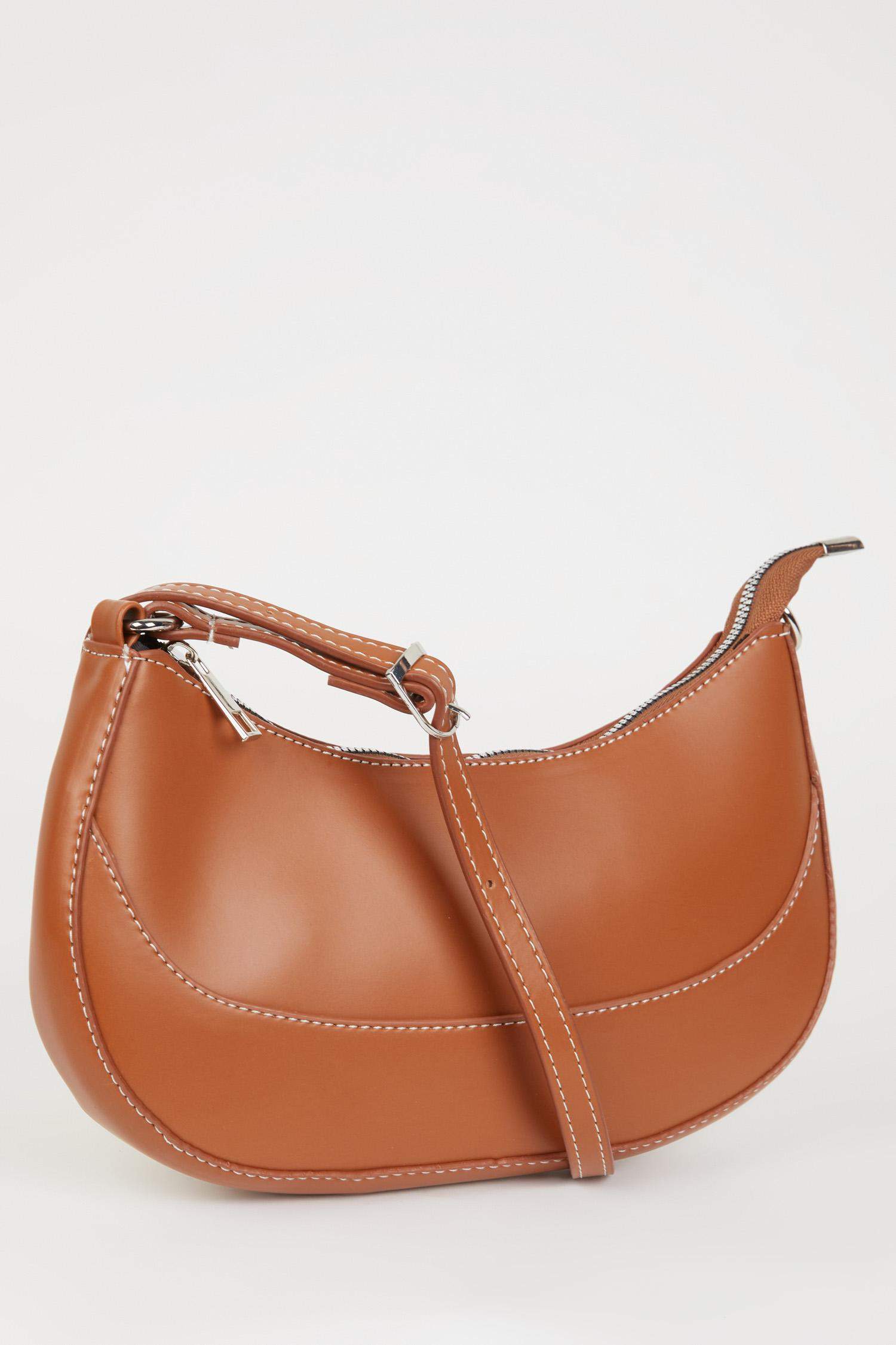 Woman Basic Faux Leather Shoulder Bag
