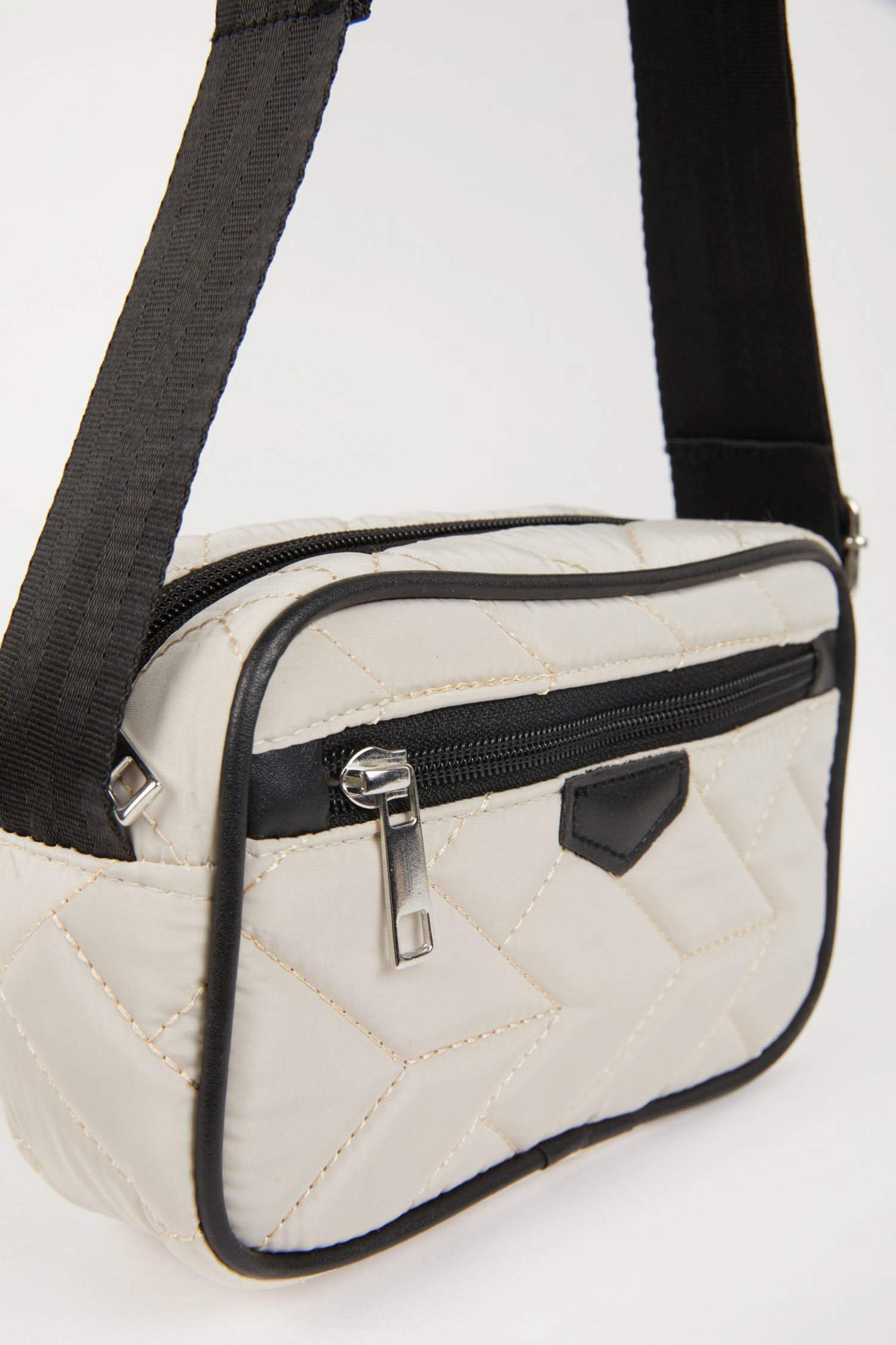 Kadın Çapraz Çanta