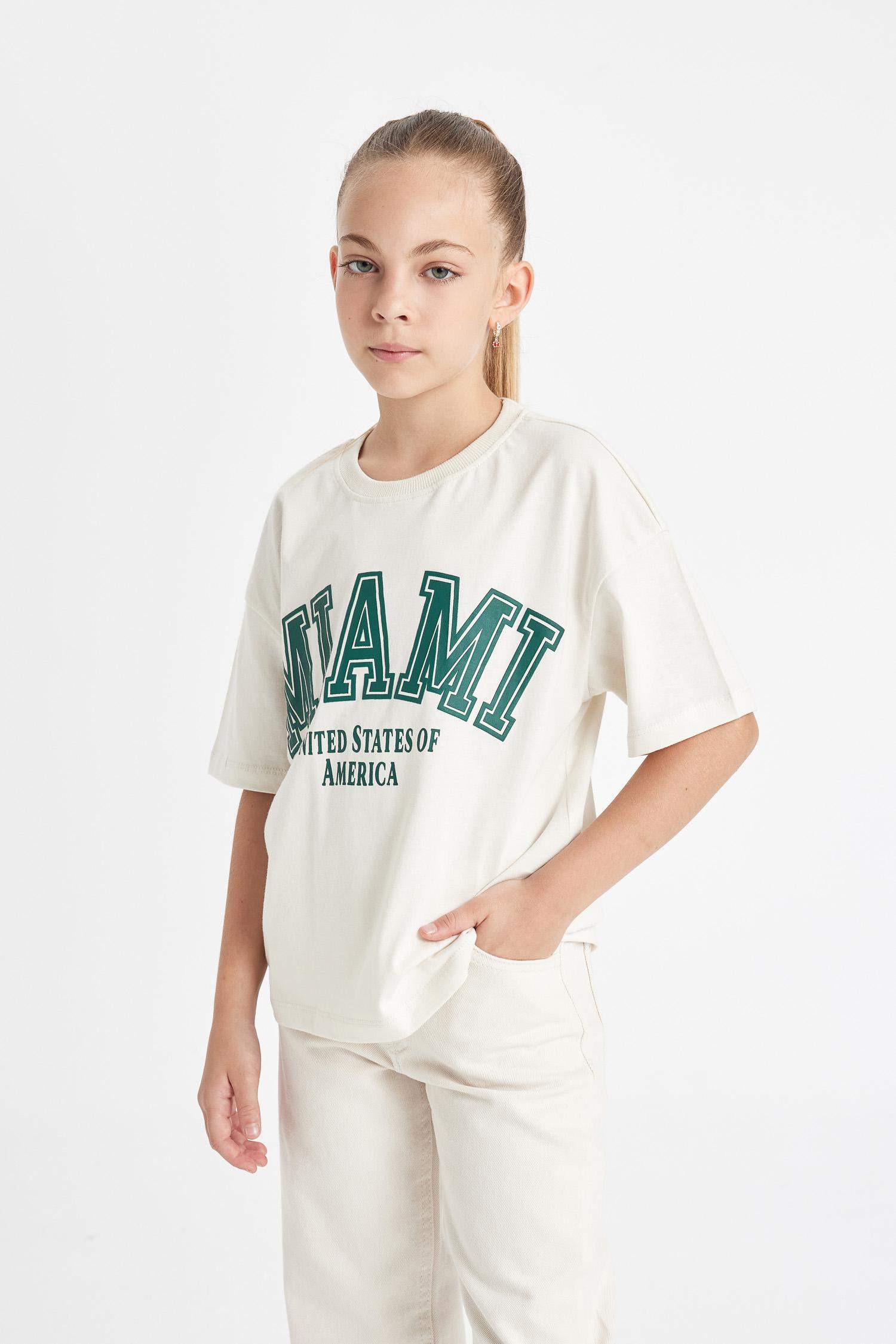 Kız Çocuk Relax Fit Bisiklet Yaka Yazı Baskılı Kısa Kollu Tişört