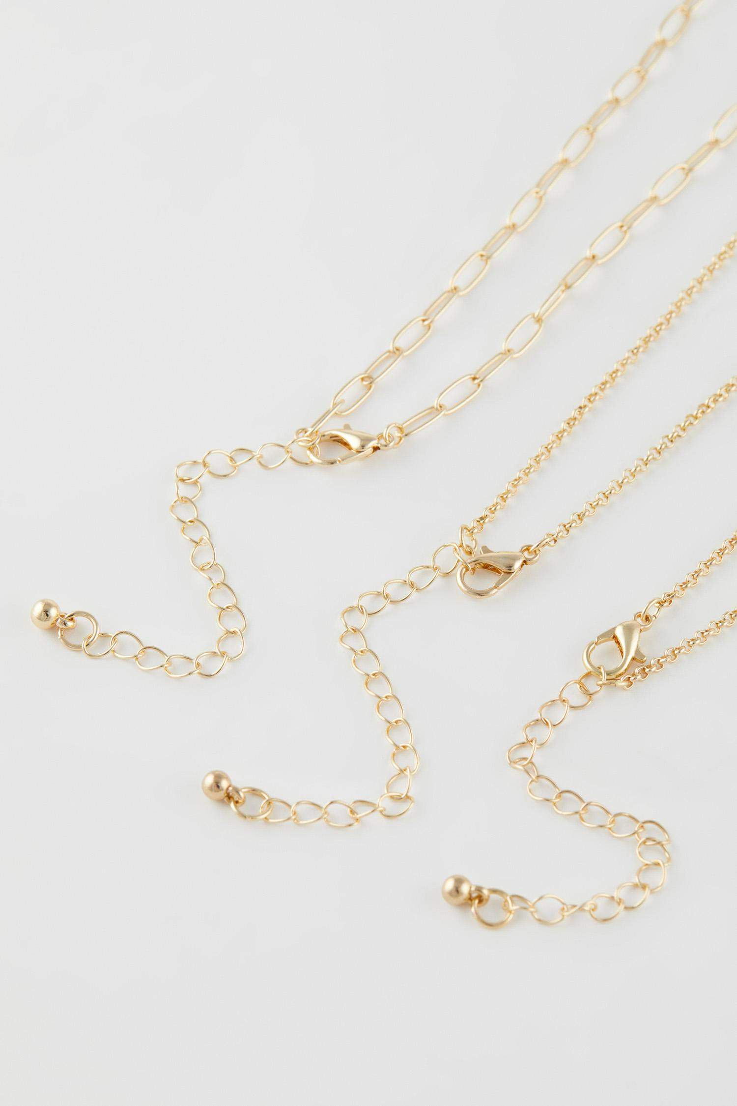 Woman 3 Piece Gold Necklace with Pearl and Heart Detail