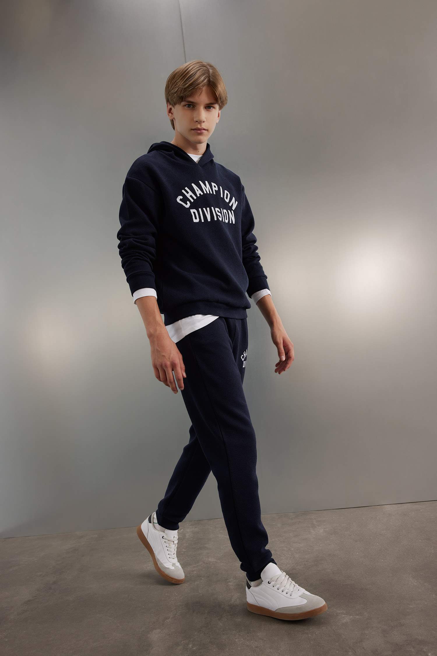 Erkek Çocuk 2'li Takım Kapüşonlu Baskılı Sweatshirt Jogger Eşofman Altı