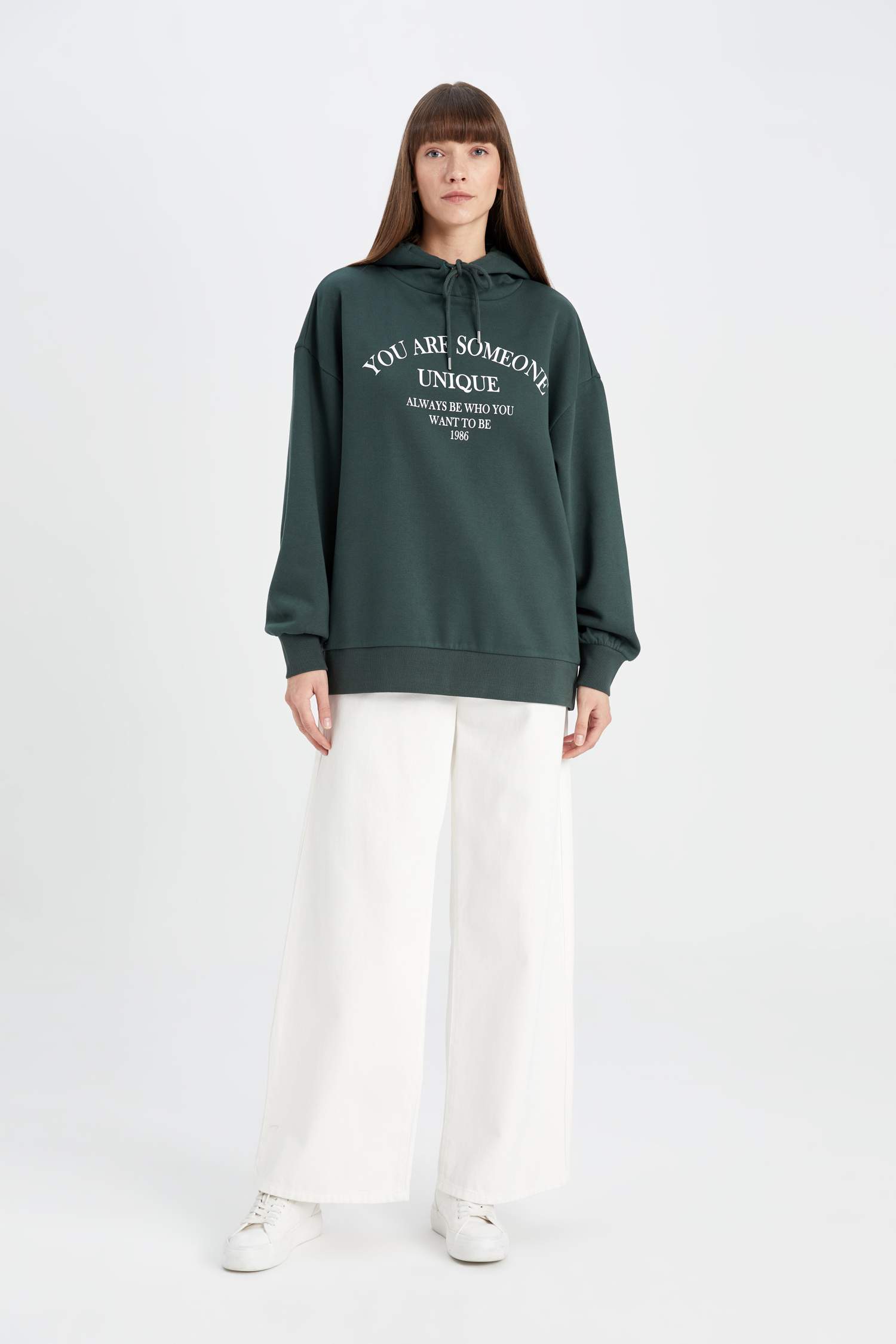 Свитшот оверсайз с принтом с капюшоном