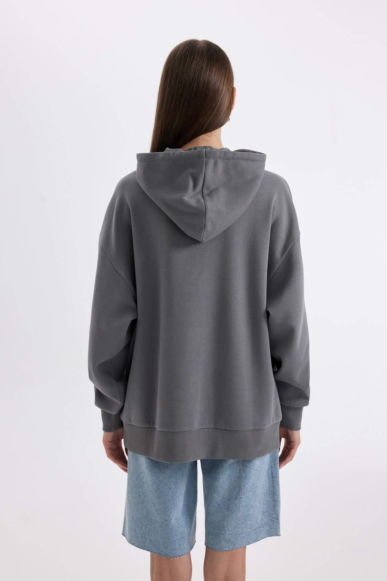 Свитшот оверсайз с принтом с капюшоном