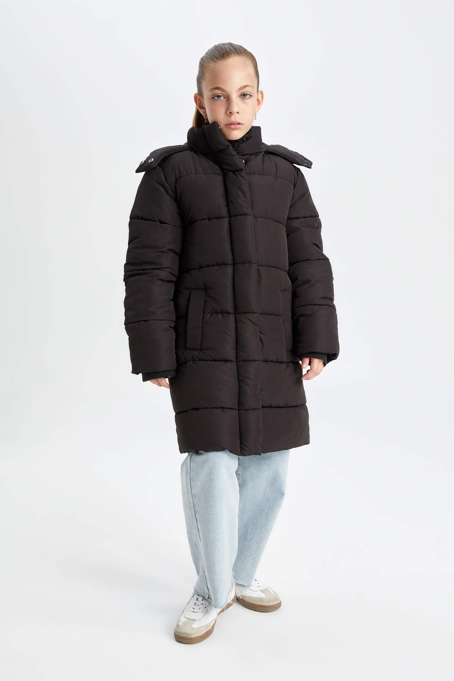 Kız Çocuk Su Geçirmez Kapüşonlu Fermuarlı Çıtçıtlı Cepli Parka