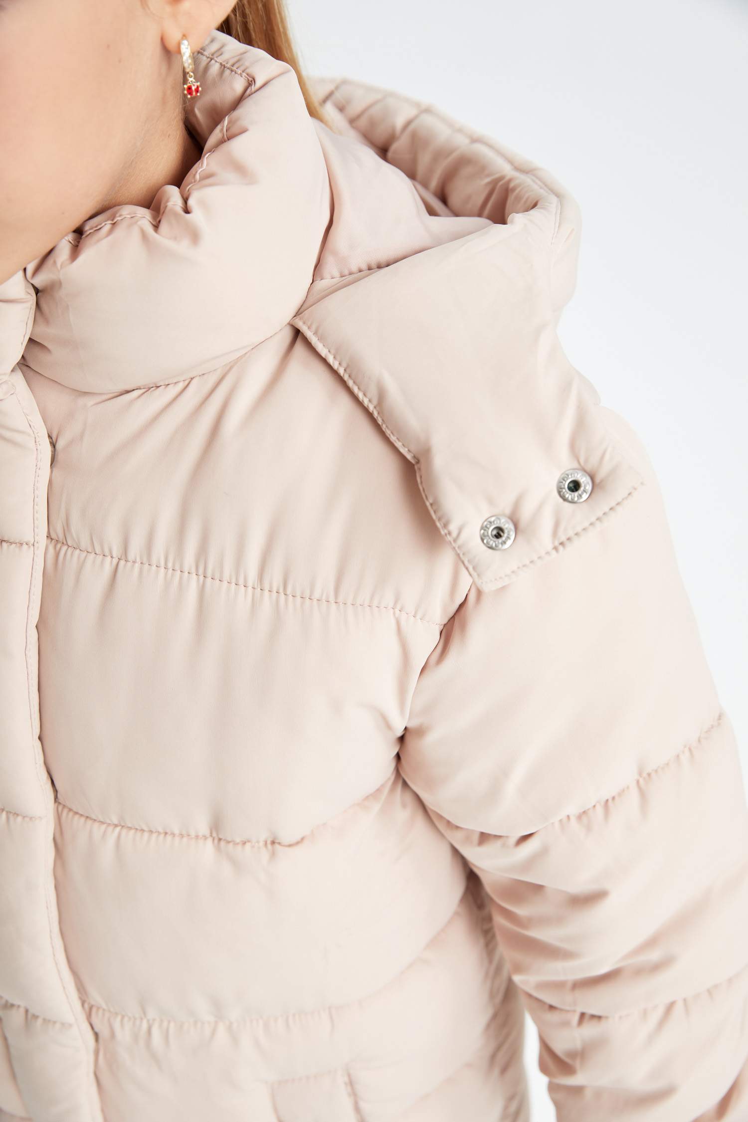 Kız Çocuk Su Geçirmez Kapüşonlu Fermuarlı Çıtçıtlı Cepli Parka