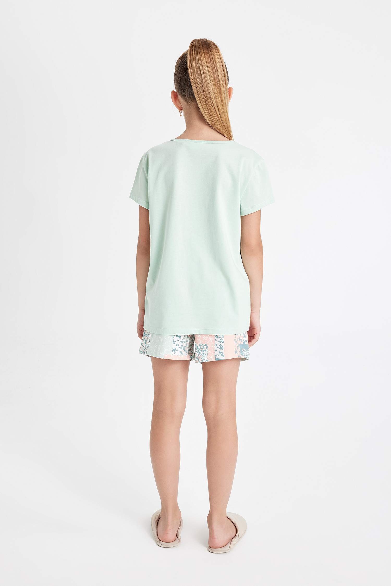 Kız Çocuk Garfield Pijama Takımı Kısa Kollu Üst Şort 