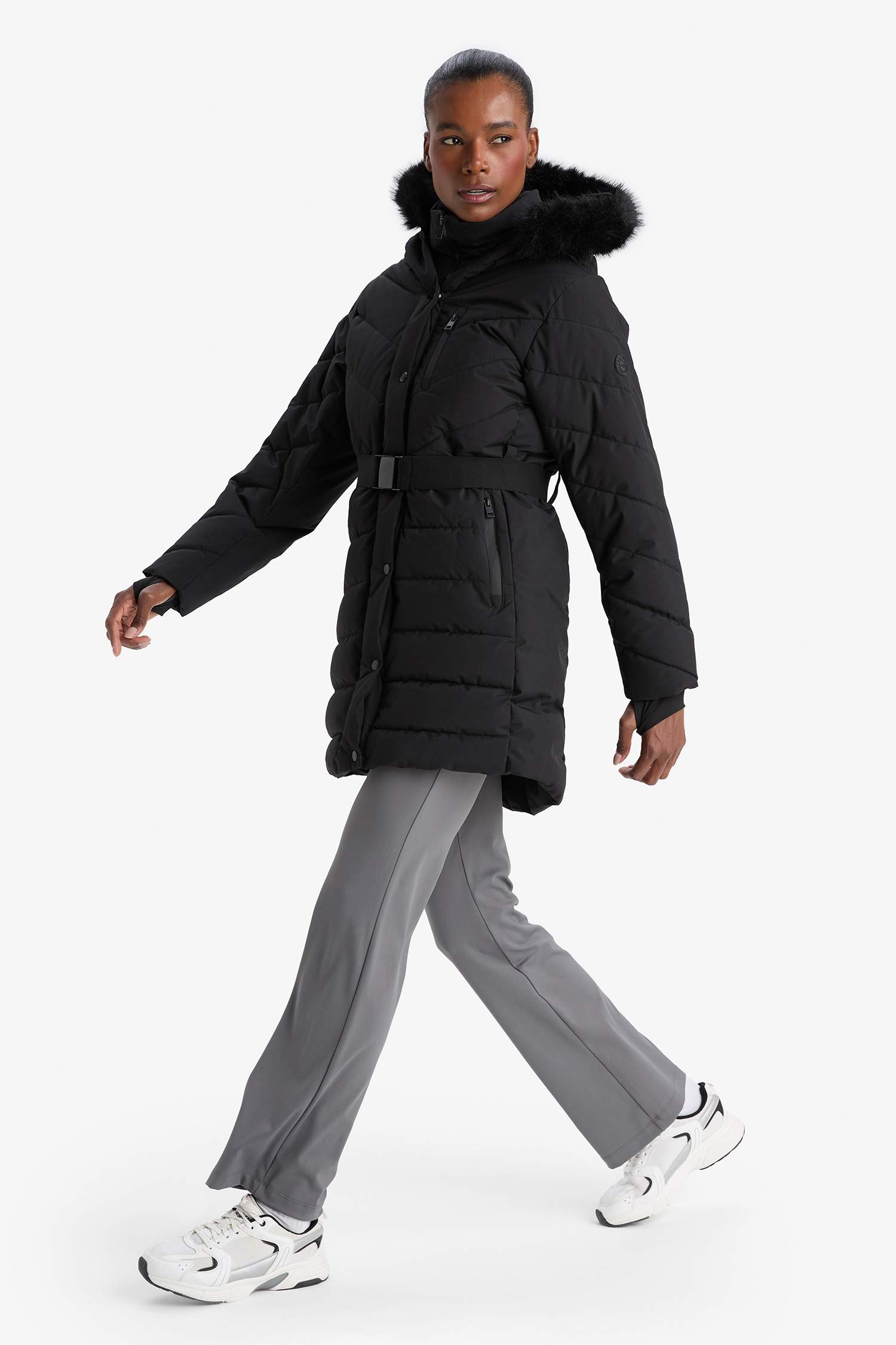 معطف قصة عادية بغطاء للرأس طارد للماء