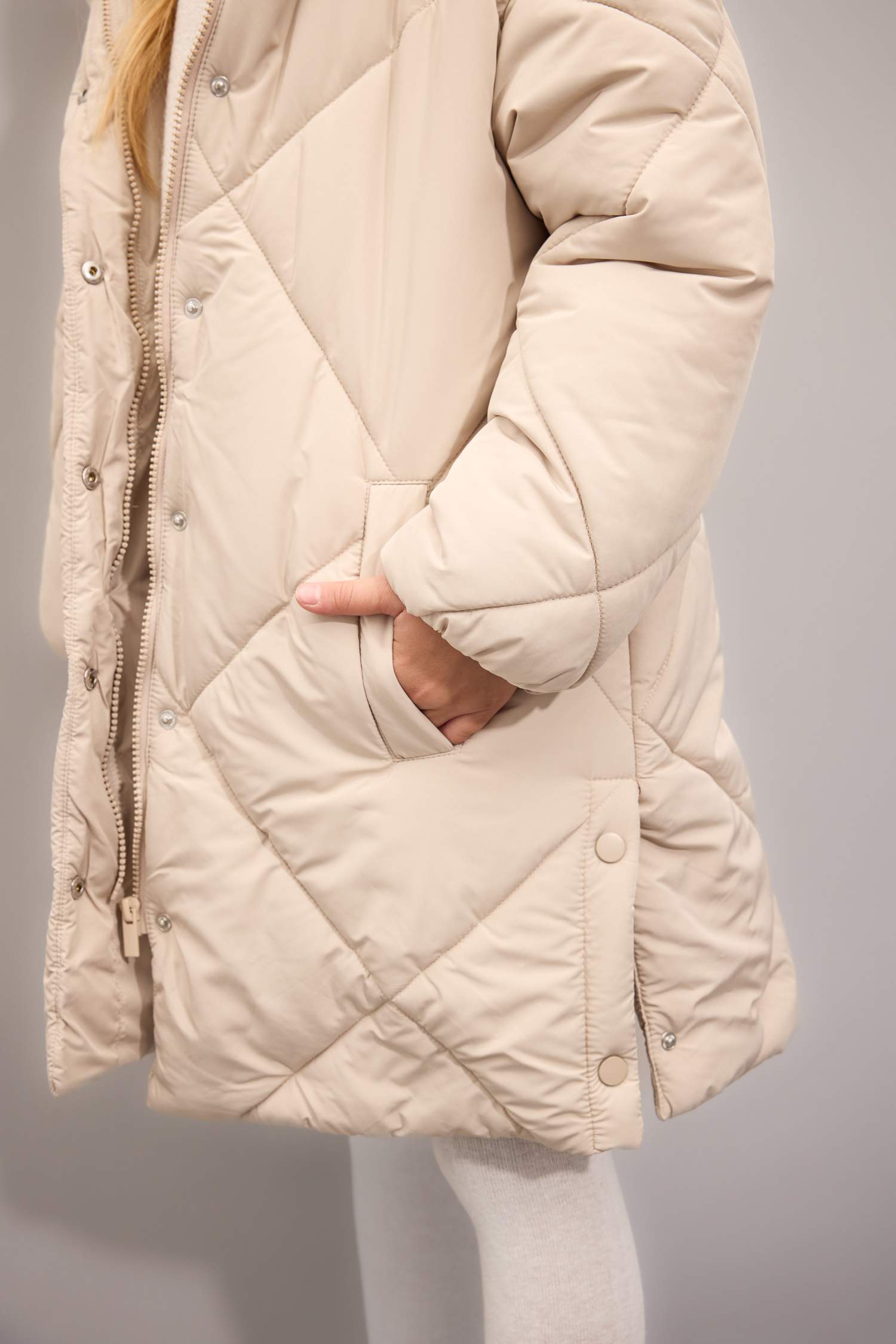 Kız Çocuk Su Geçirmez Kapüşonlu Uzun Şişme Mont Parka Kapitoneli Fermuarlı Cepli