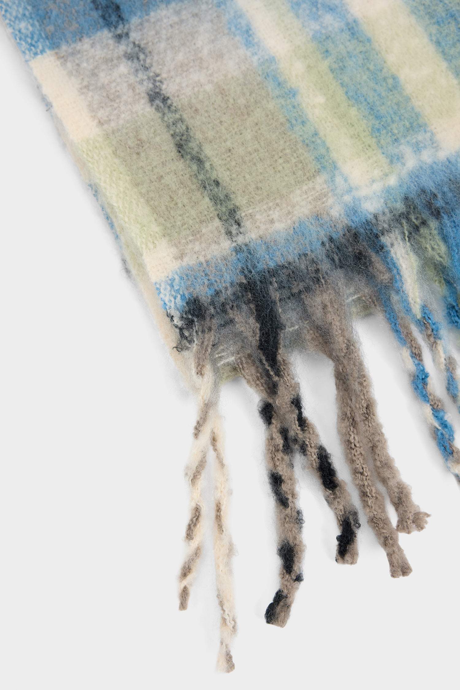 Erkek Çocuk Kareli Atkı