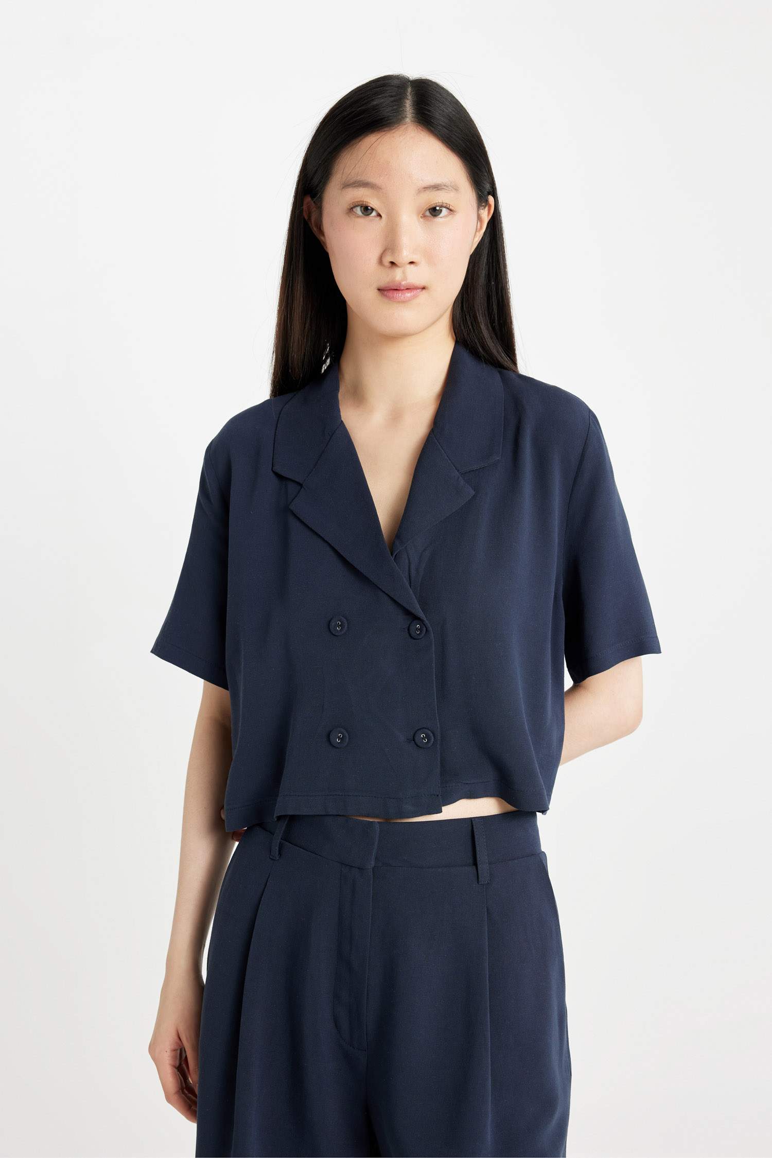 Cropped Fit Polo Yaka Keten Karışımlı Kısa Kollu Gömlek