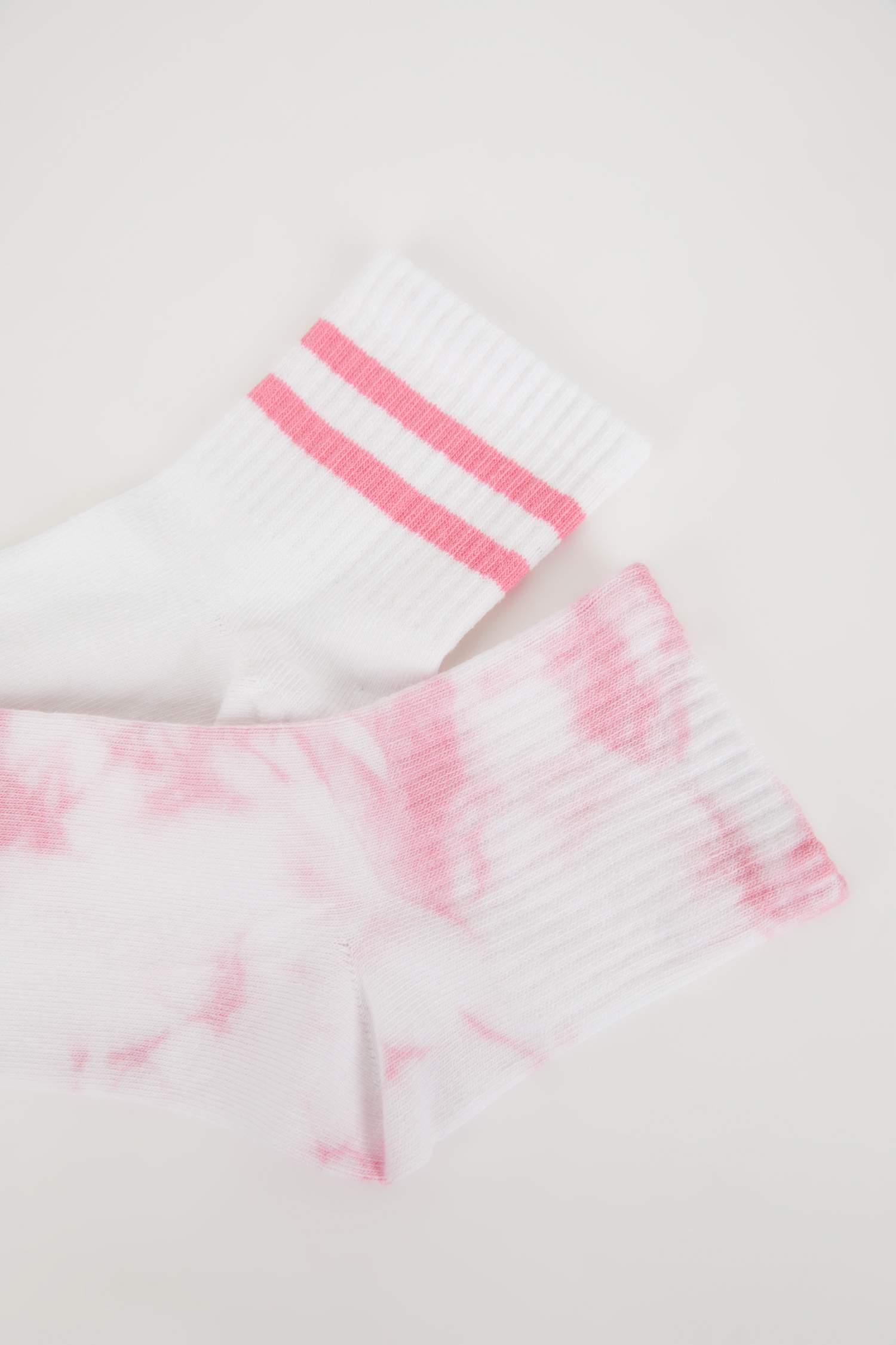 Woman 2 Piece Cotton Socks