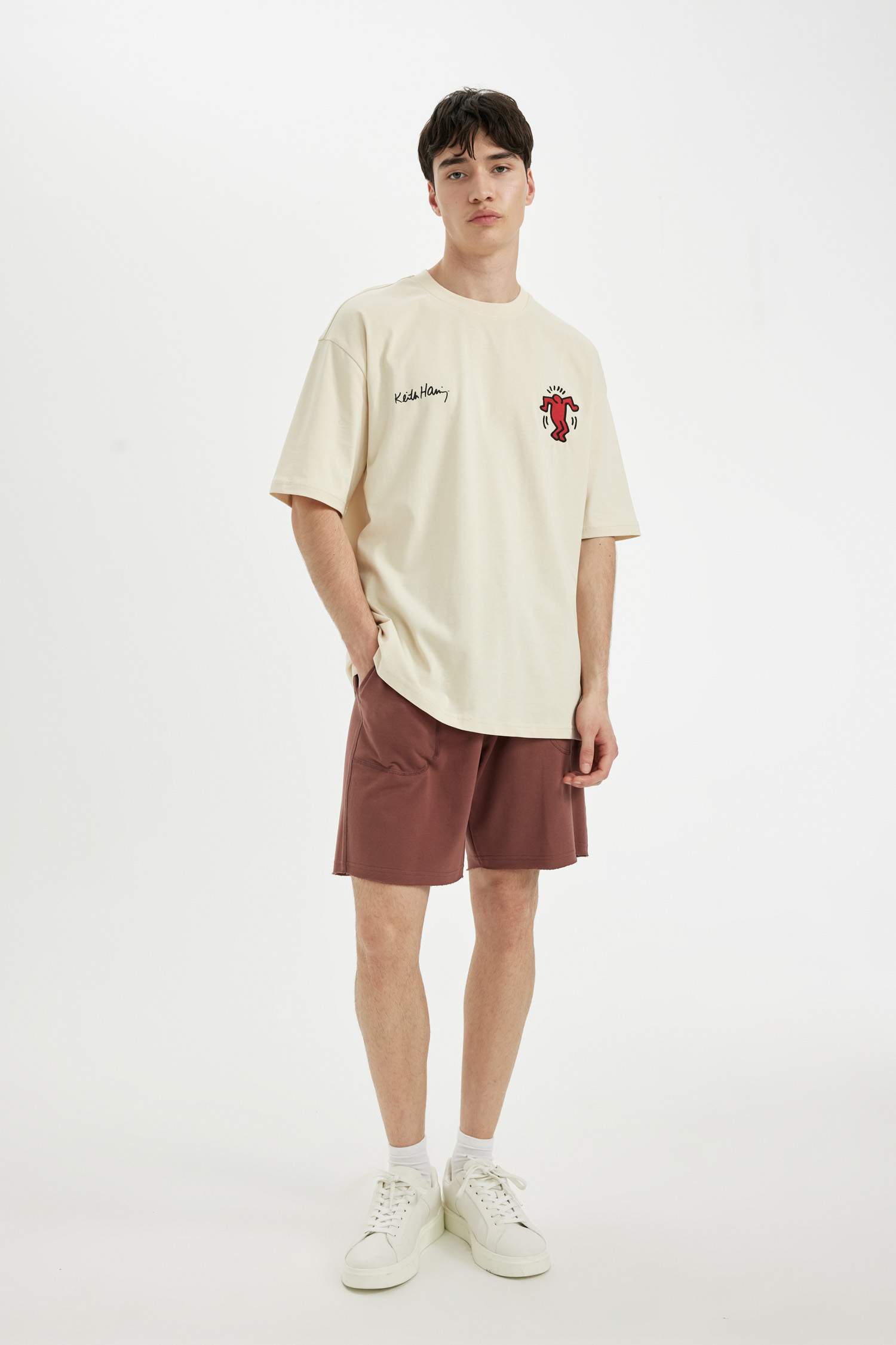 Oversize Fit Keith Haring Licensed Crew Neck Short Sleeve T-Shirt