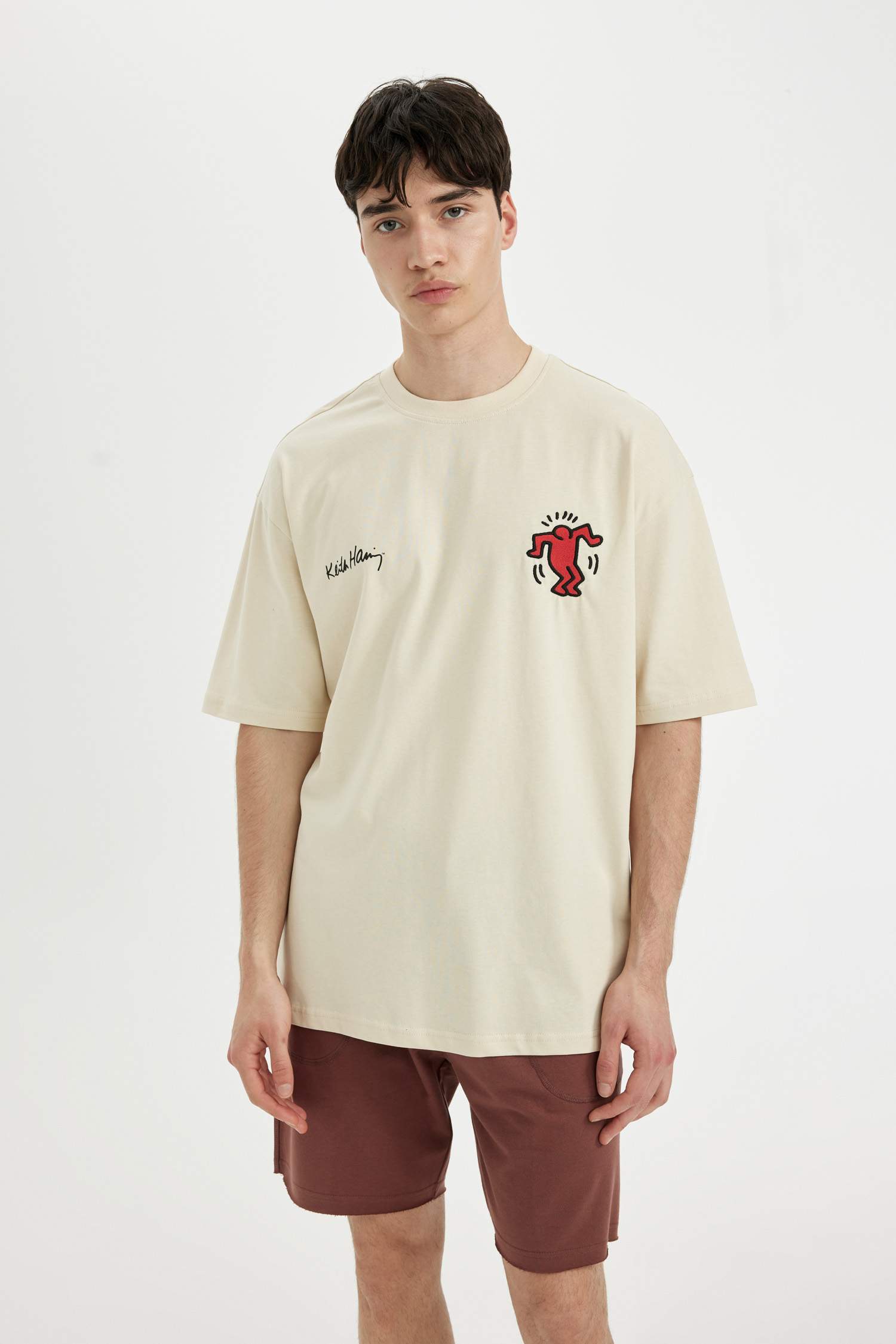 Oversize Fit Keith Haring Licensed Crew Neck Short Sleeve T-Shirt