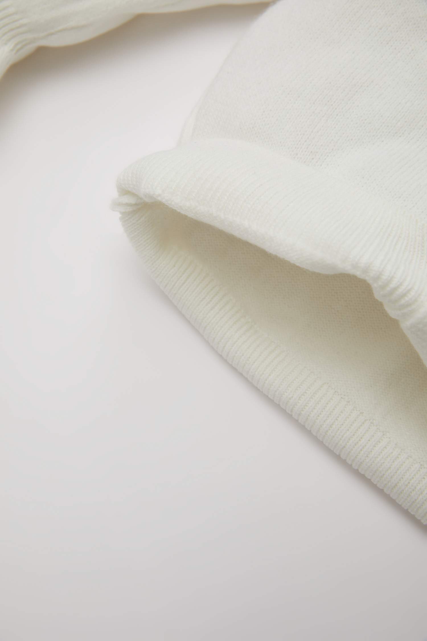 Kız Bebek Bisiklet Yaka Kolları Fırfırlı Düğmeli Triko Hırka