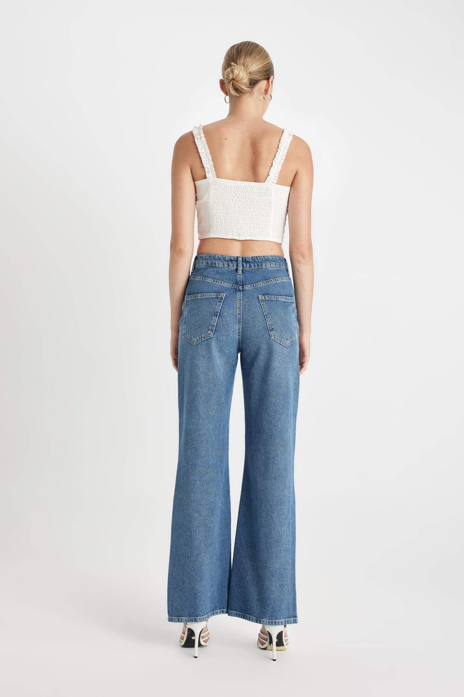 90's Wide Leg Yırtık Detaylı Yüksek Bel Uzun Jean Yıkamalı Pantolon