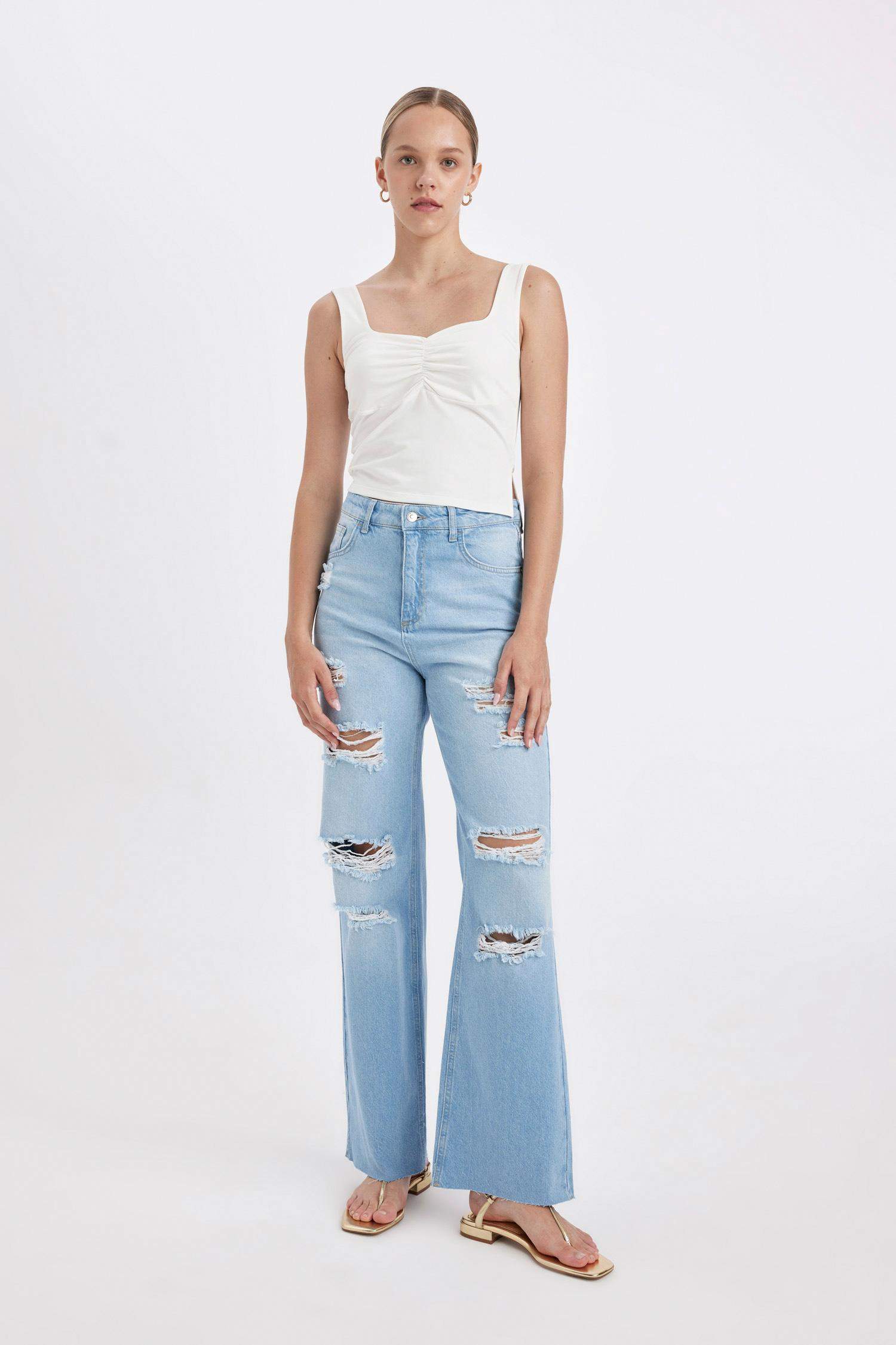 90's Wide Leg High Waist Ripped Detailed Washed Jeans