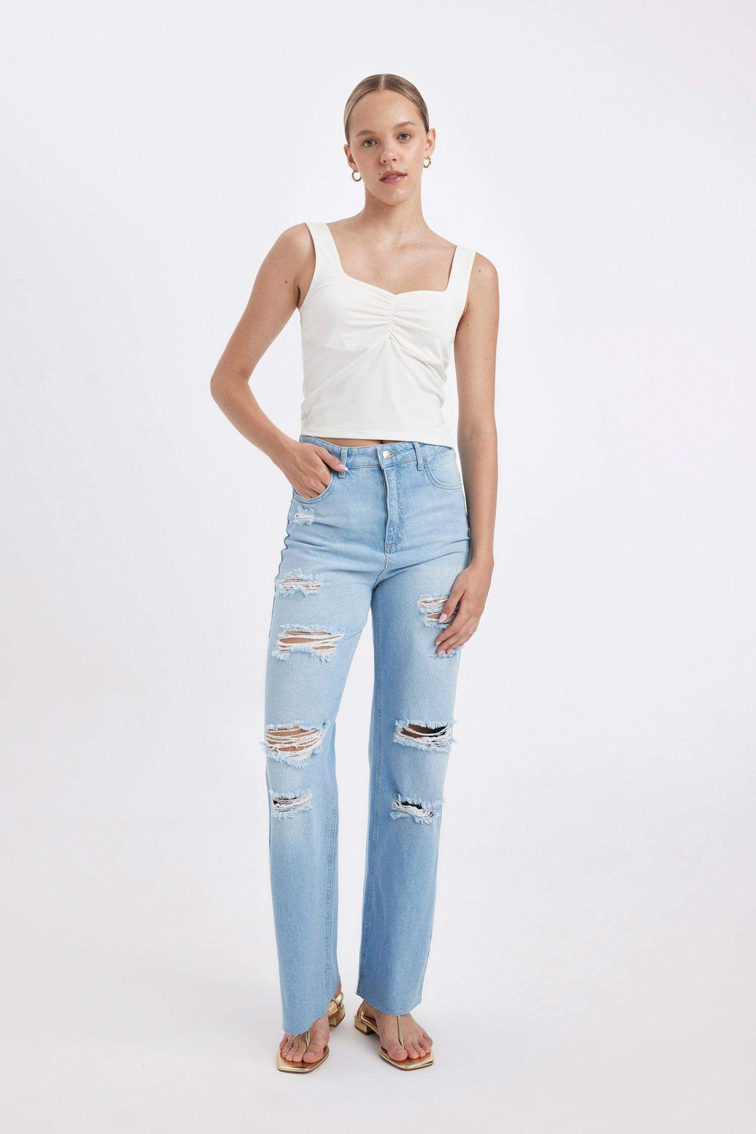 90's Wide Leg High Waist Ripped Detailed Washed Jeans