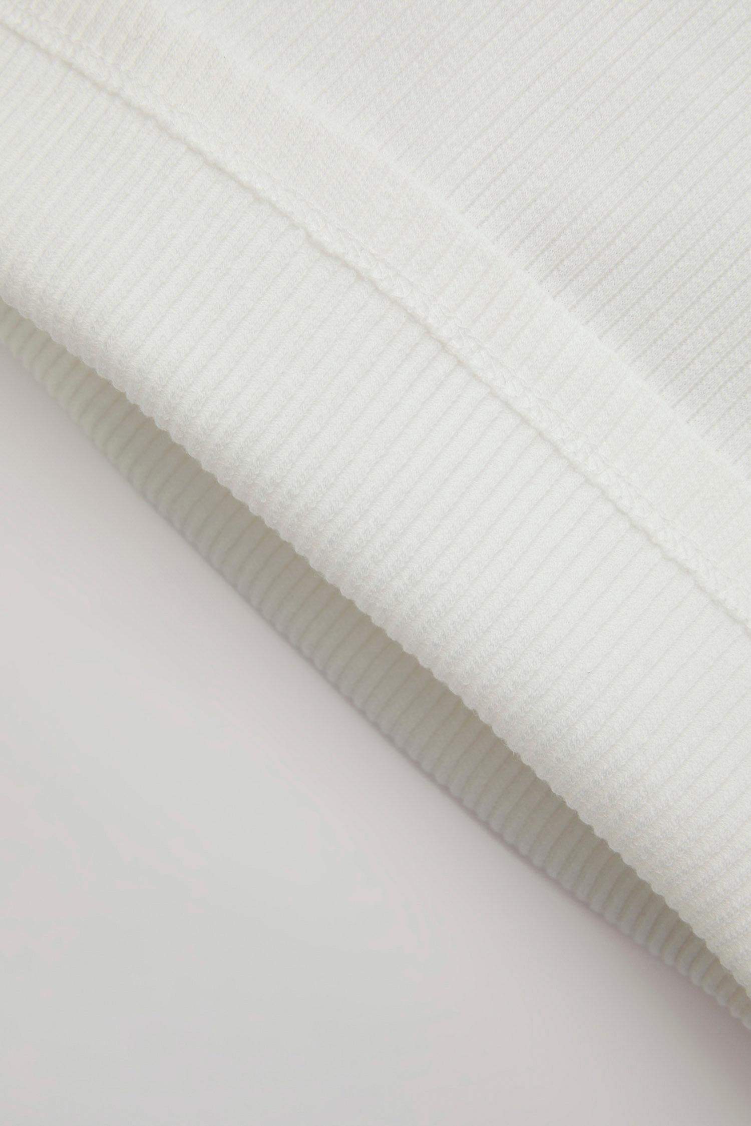 طقم بناتي تي شيرت بنقشة الزهور وتنورة - قطعتين