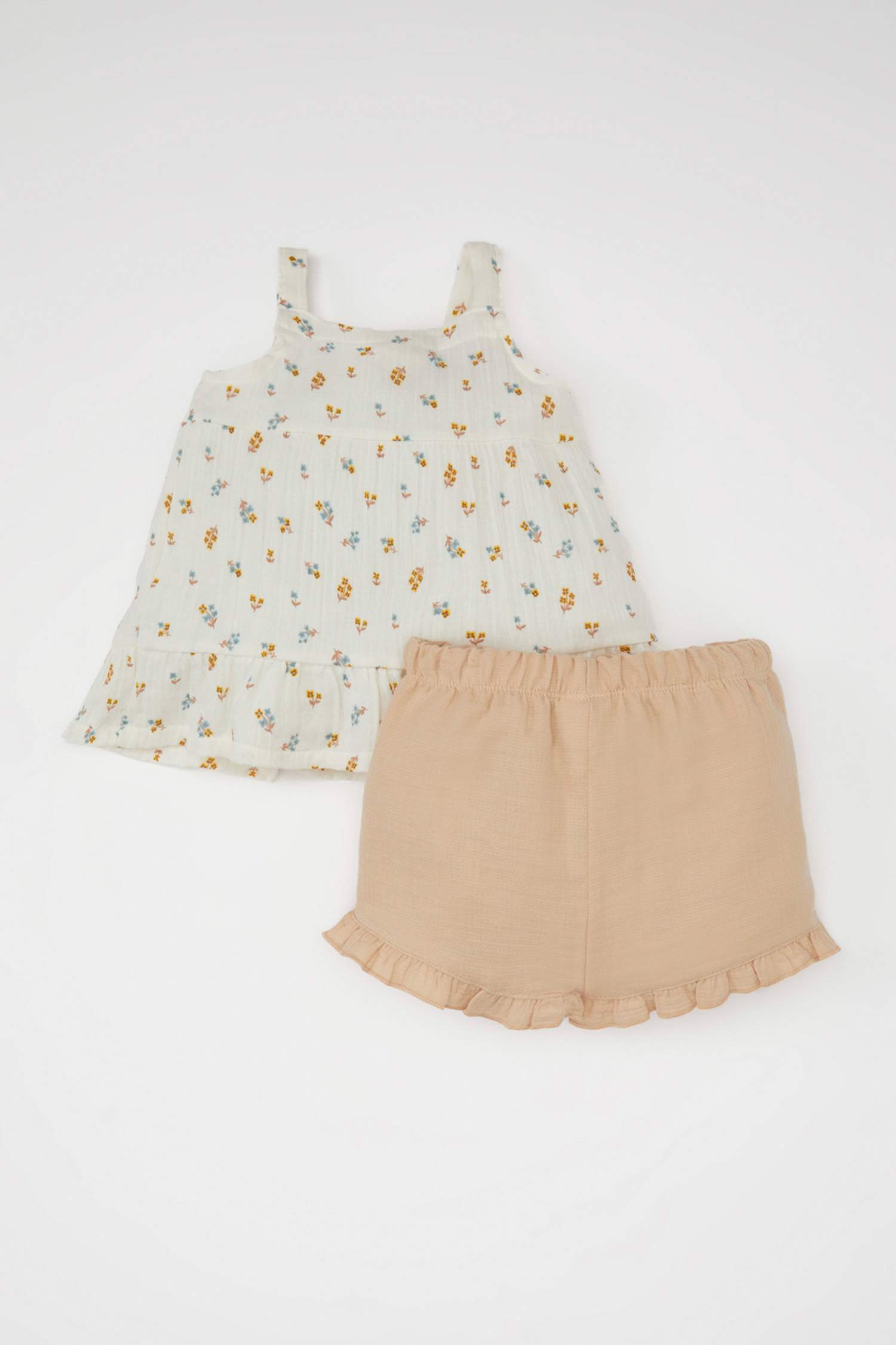 طقم بناتي بلوزة وشورت بنقشة الزهور - قطعتين